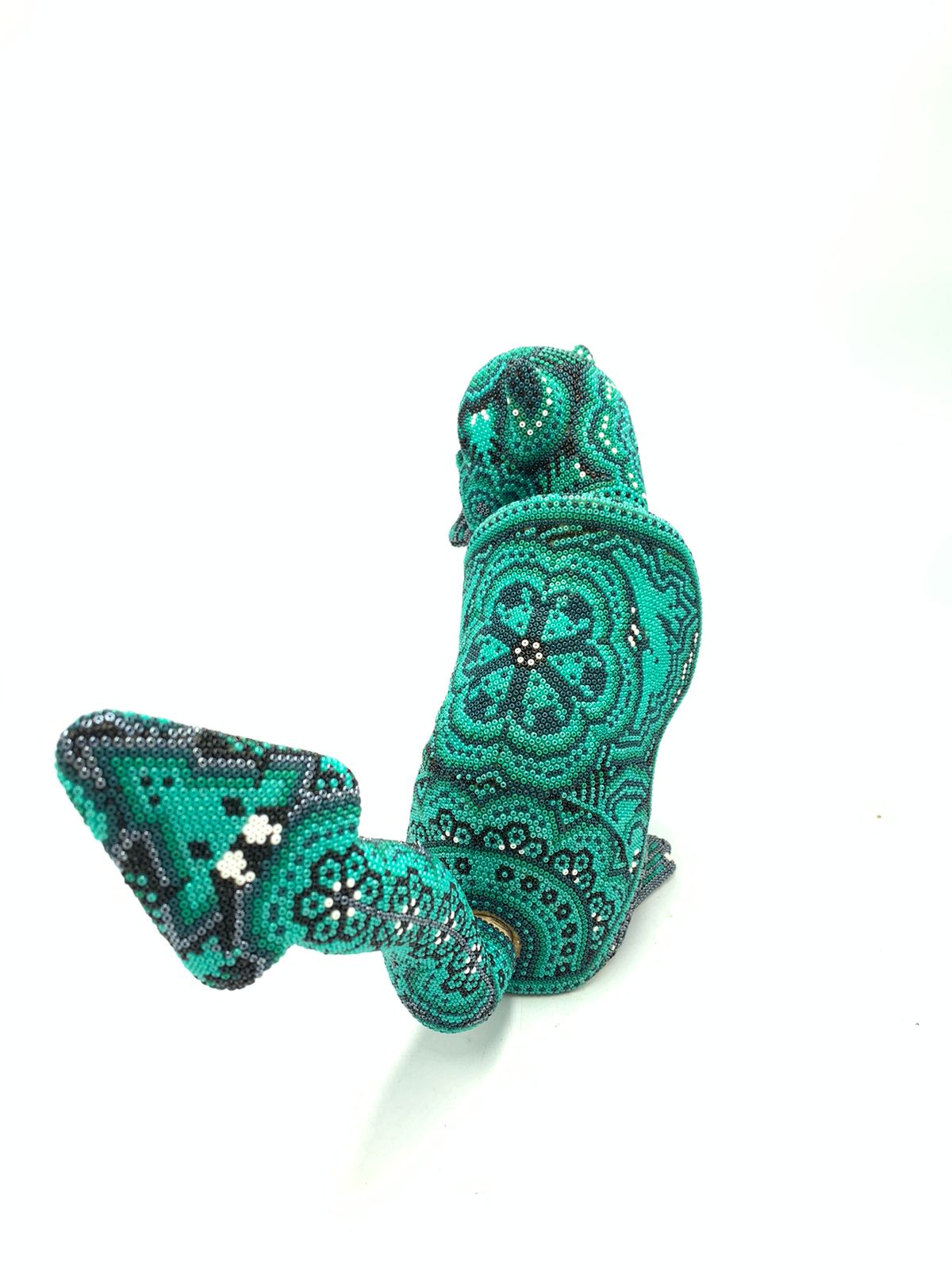 Huichol Mexican Folk Art Hand Beaded Armadillo By Florencio Lopez PP5719