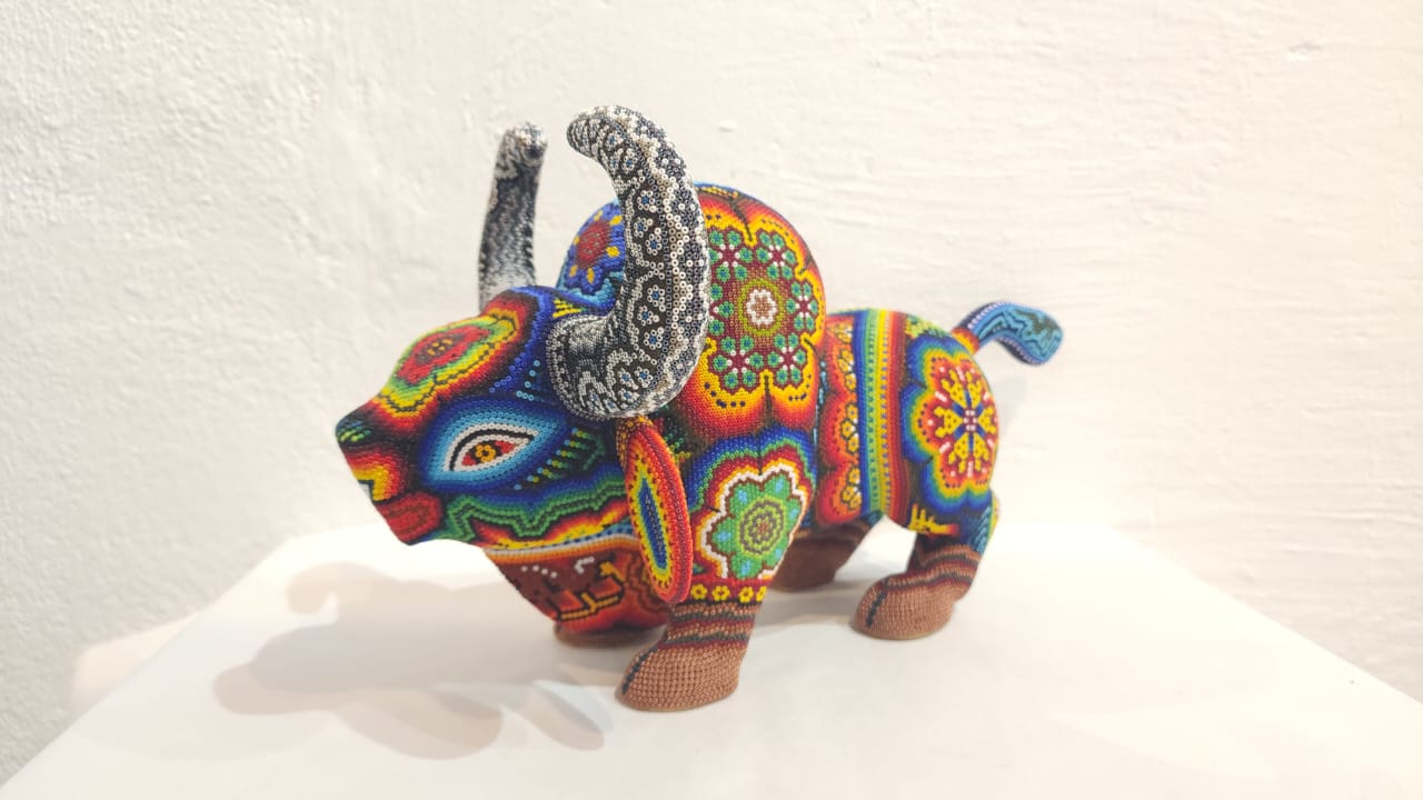 Huichol Mexican Folk Art Hand Beaded Bull By Florencio Lopez PP6174