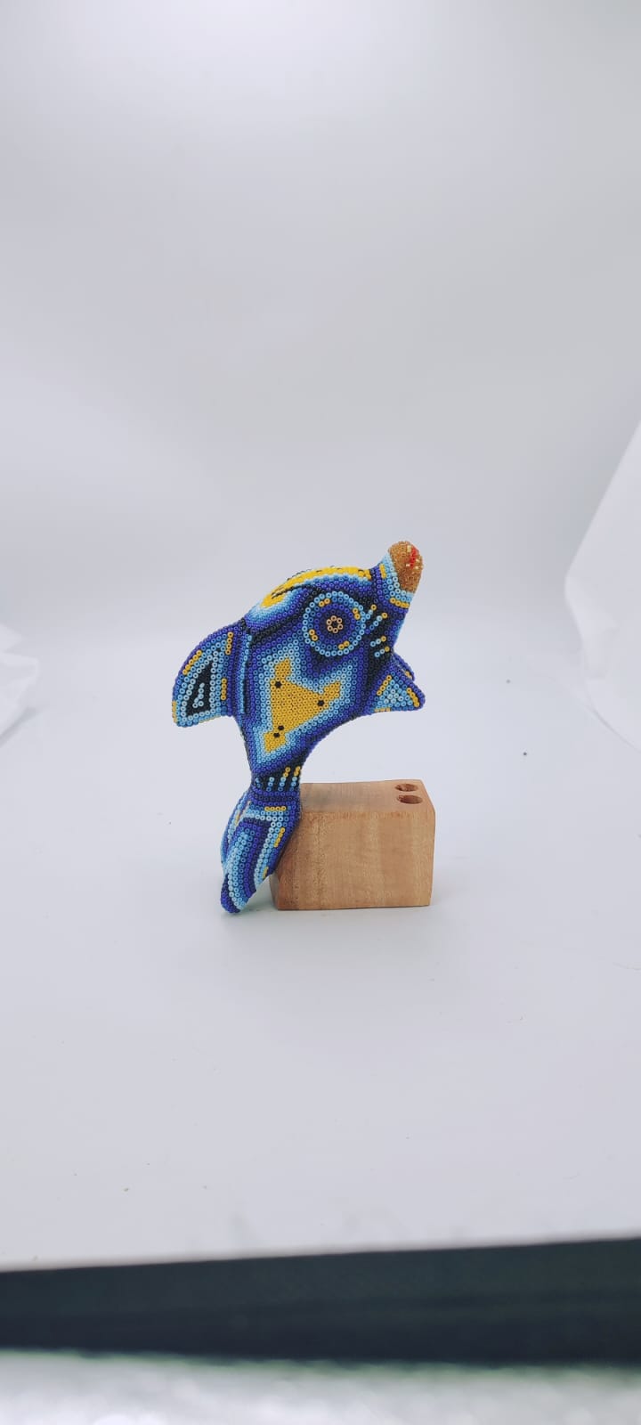 Huichol Hand Beaded Mexican Folk Art Dolphin by Mayola Villa PP6224