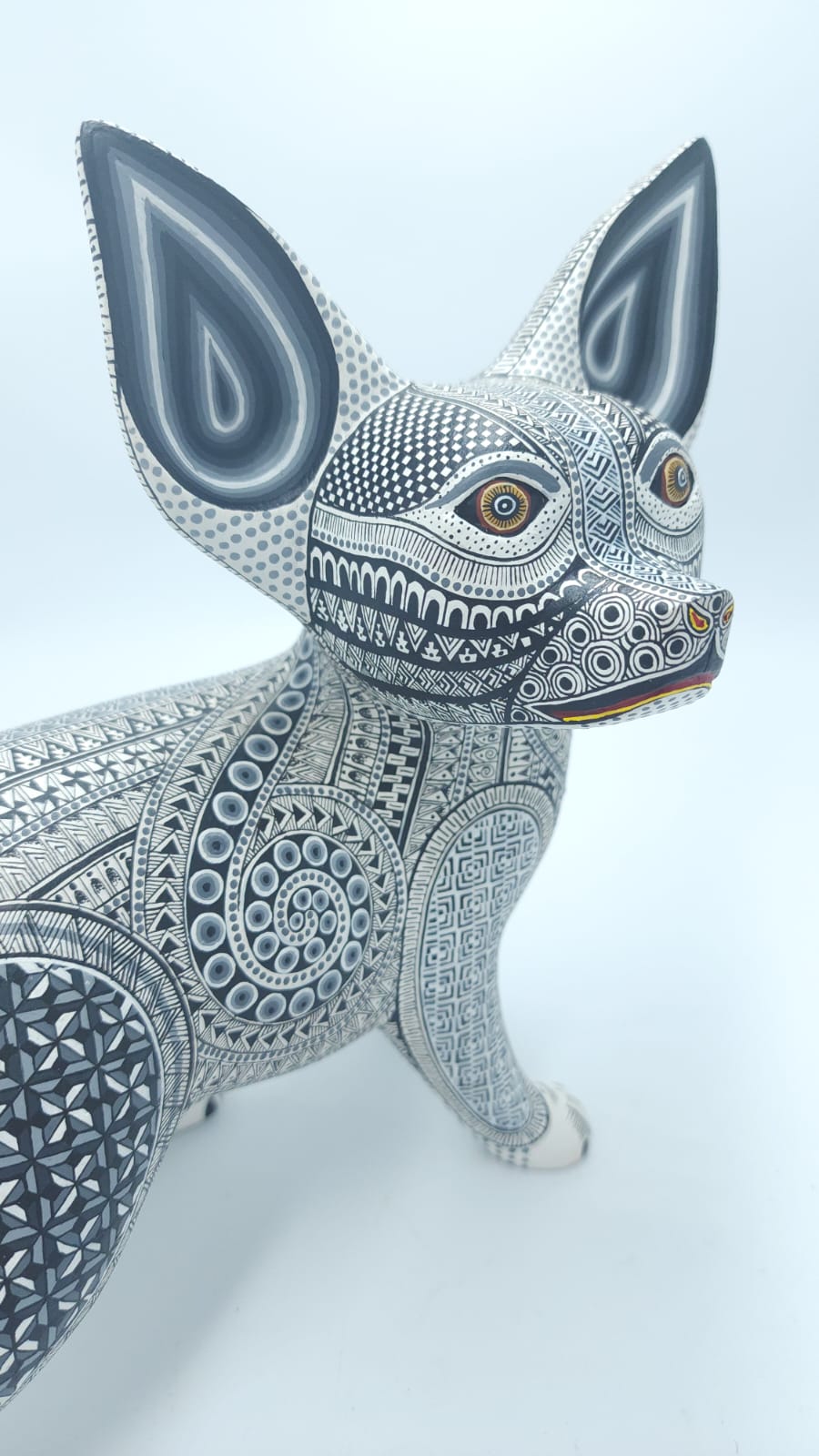 Oaxacan Wood Carving Chihuahua by Manuel Cruz Prudencio PP6562