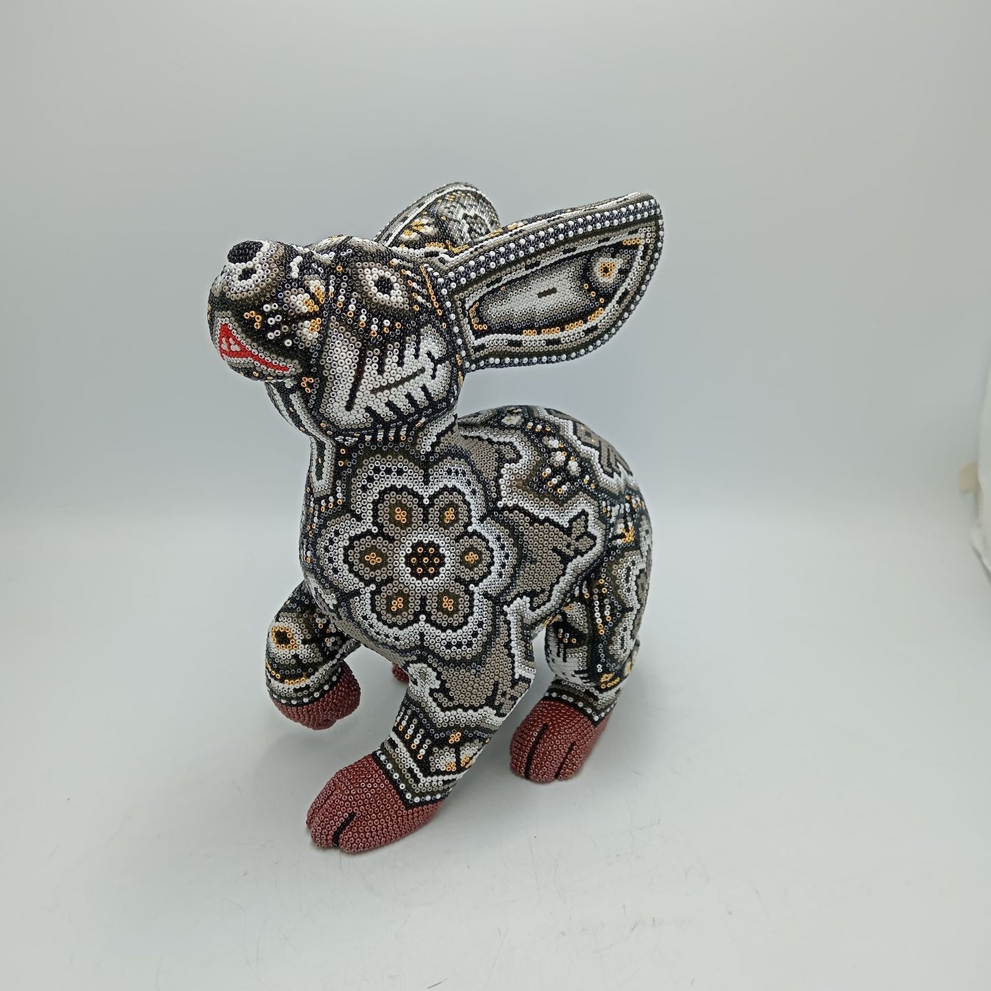 Mexican Huichol Hand Beaded Art, Bunny By Isandro Villa Lopez PP7952