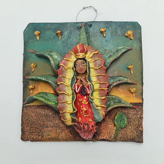 Extraordinary Hand Made Ceramic Plate By Demetrio Aguilar PP8135