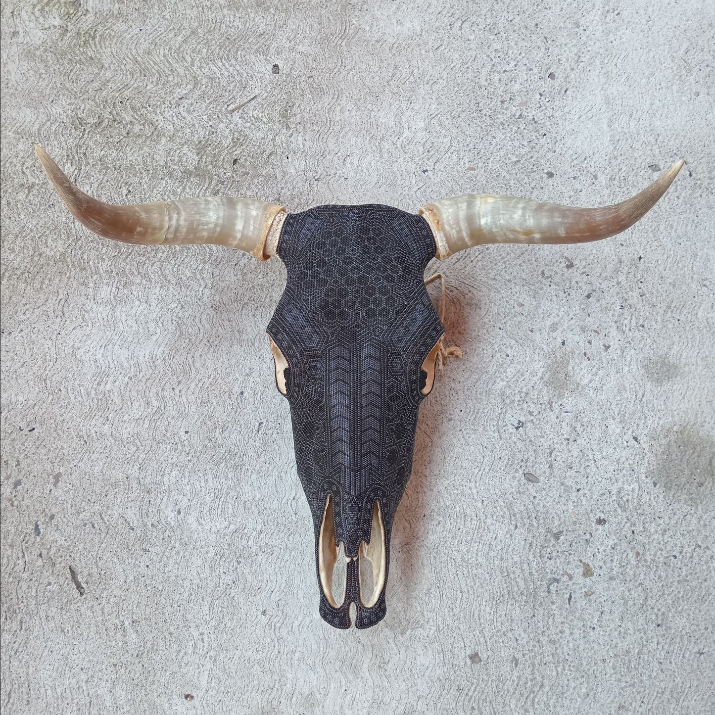 Huichol Bead Art Mexican Folk Art, Bull Skull By Mayola Villa Lopez PP8352