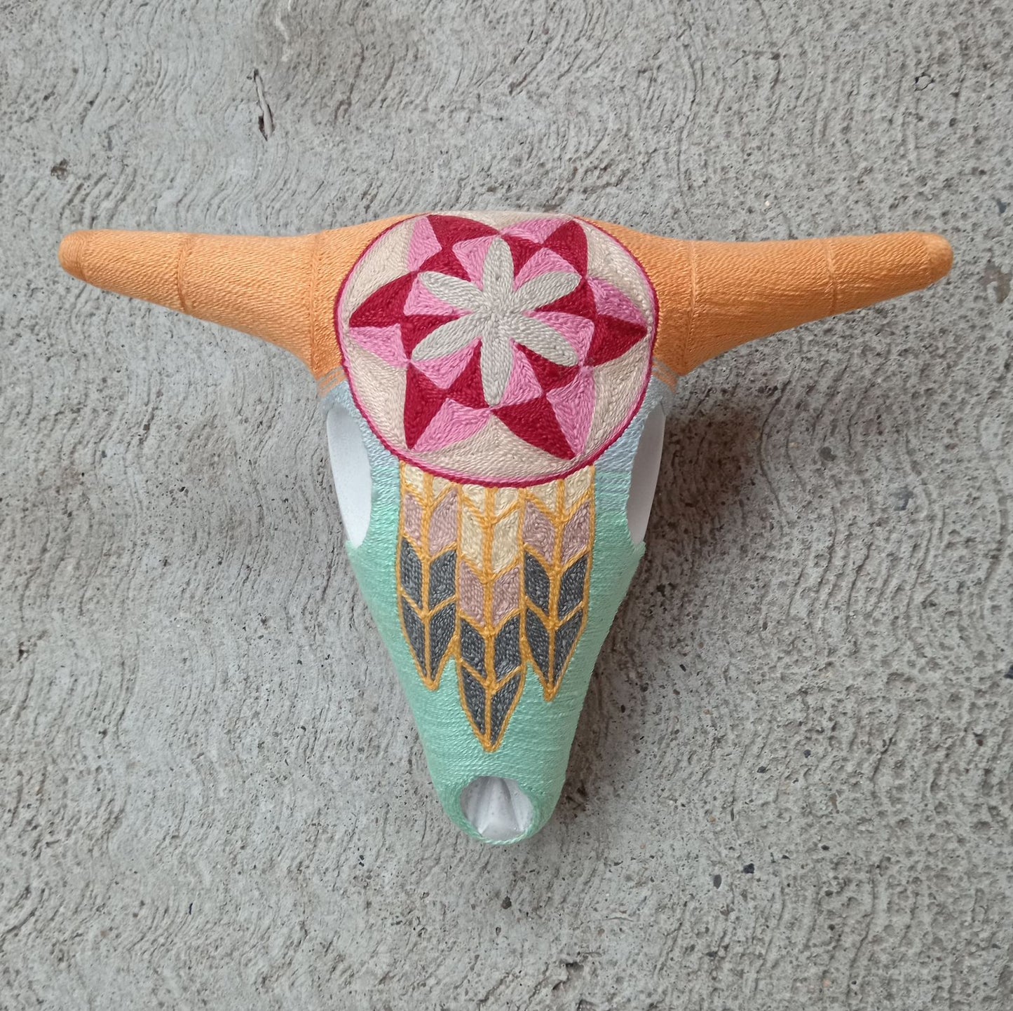 Mexican Folk Art Huichol Yarn Painting on Bull Skull By Alfredo Meraz Reyna PP8438