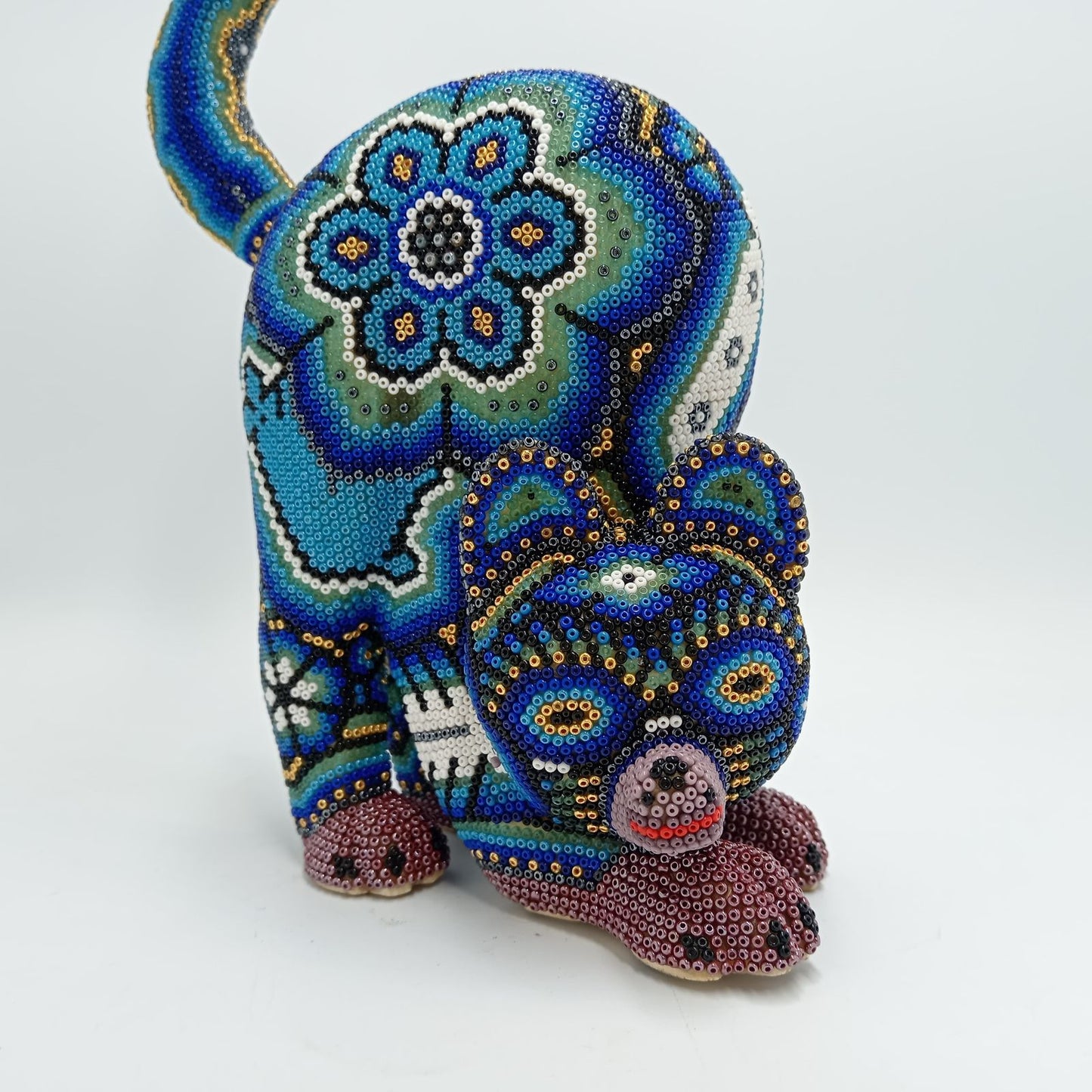 Mexican Huichol Hand Beaded Cat By Isandro Villa Lopez PP7359