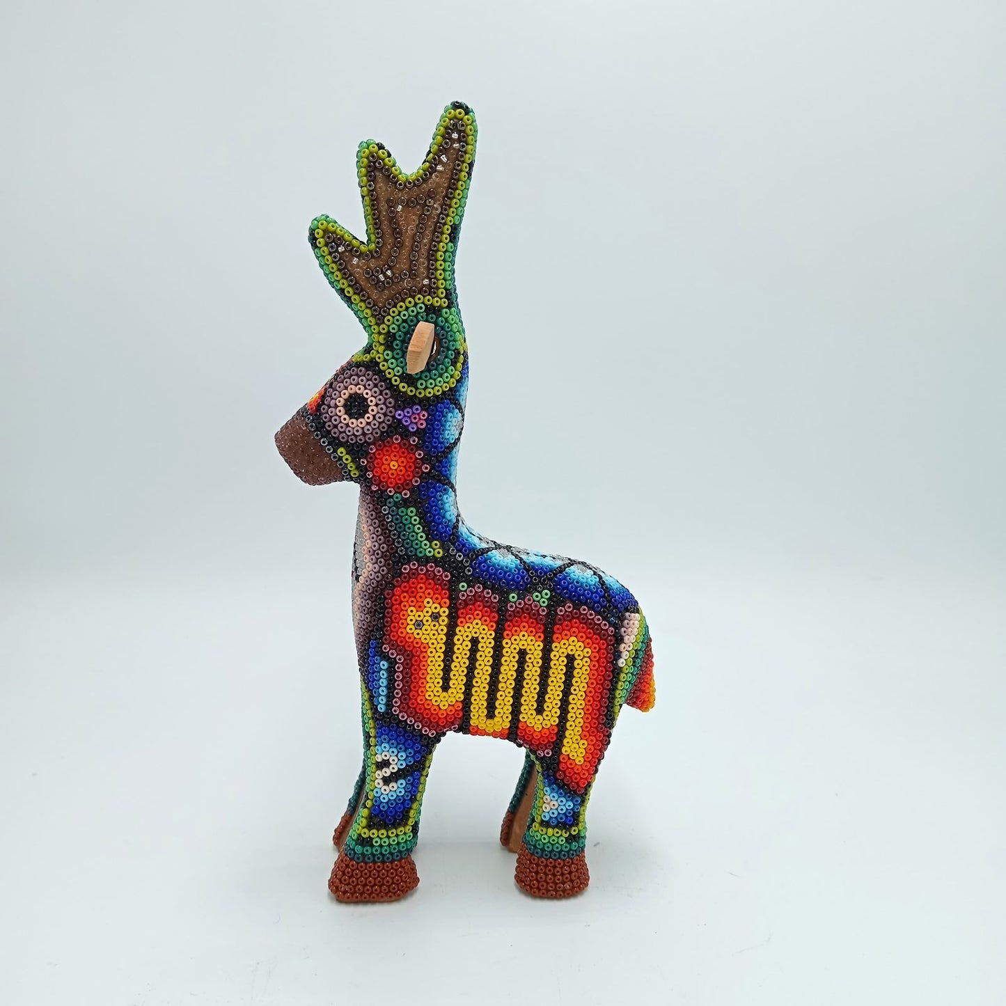 Mexican Huichol Hand Beaded Deer By Isandro Villa Lopez PP7384