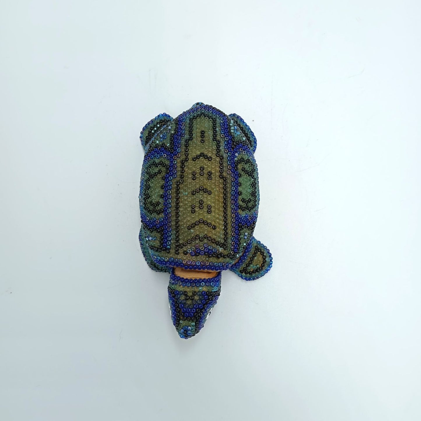 Mexican Huichol Hand Beaded Turtle By Mayola Villa Lopez PP7392