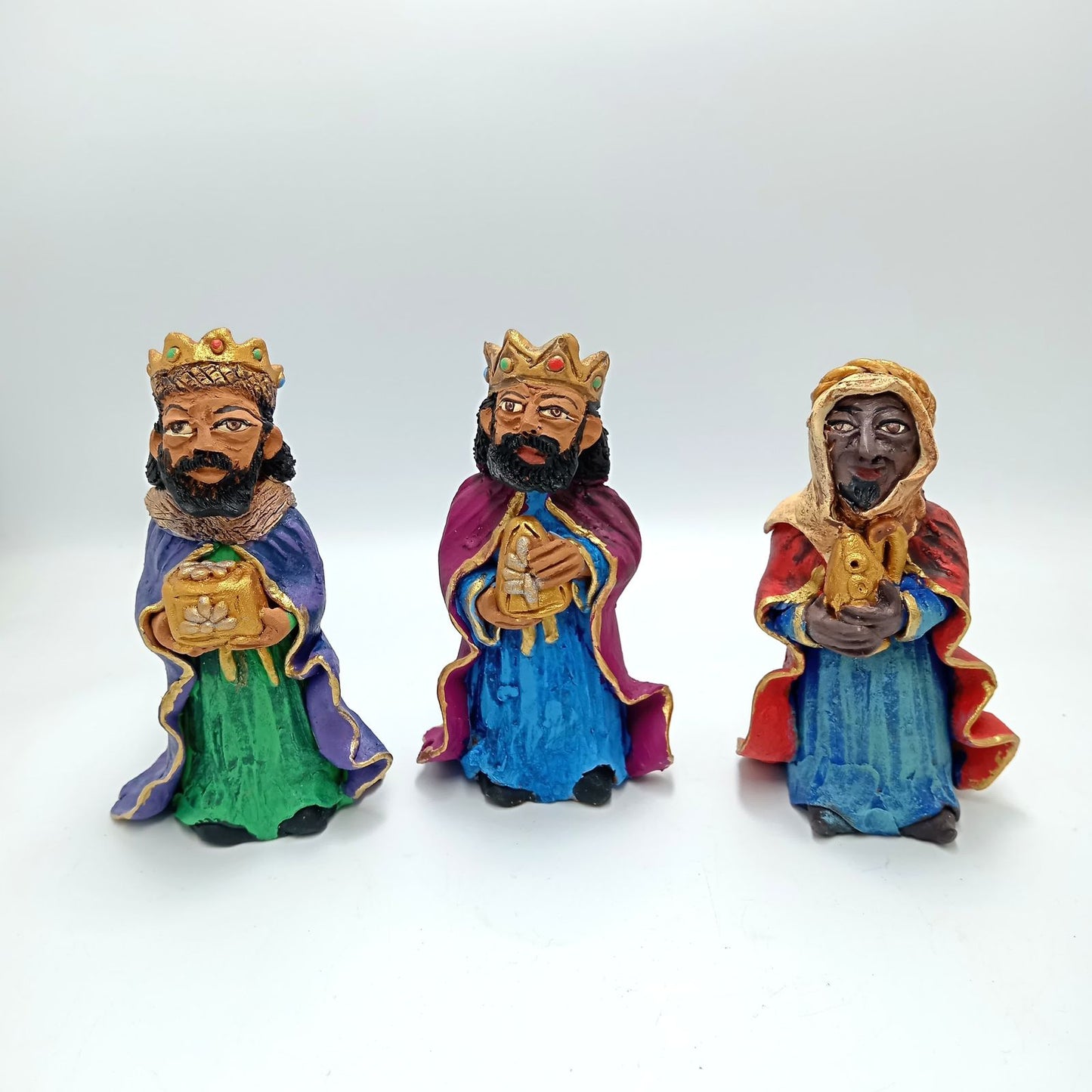 Extraordinary Hand made Painted Nativity Set By Demetrio Aguilar PP7508