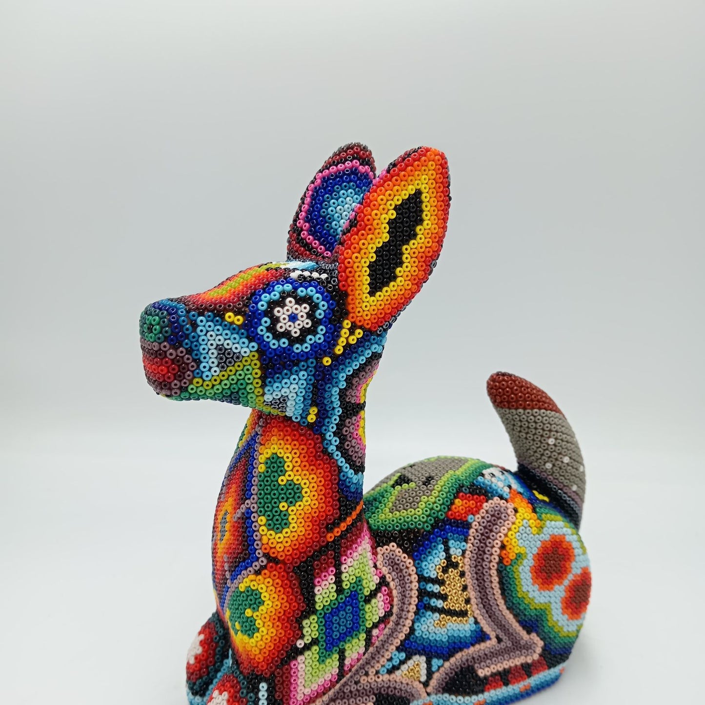 Huichol Indian Mexican Hand Bead Deer By Luis Ruiz PP7539