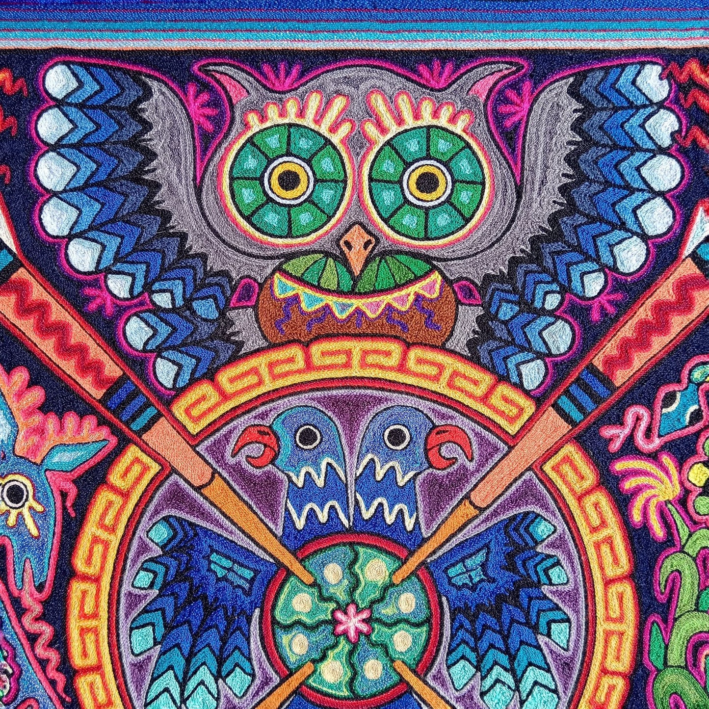 Mexican Folk Art Huichol Indian Yarn Painting by Luis Castro PP7626 Oaxaca