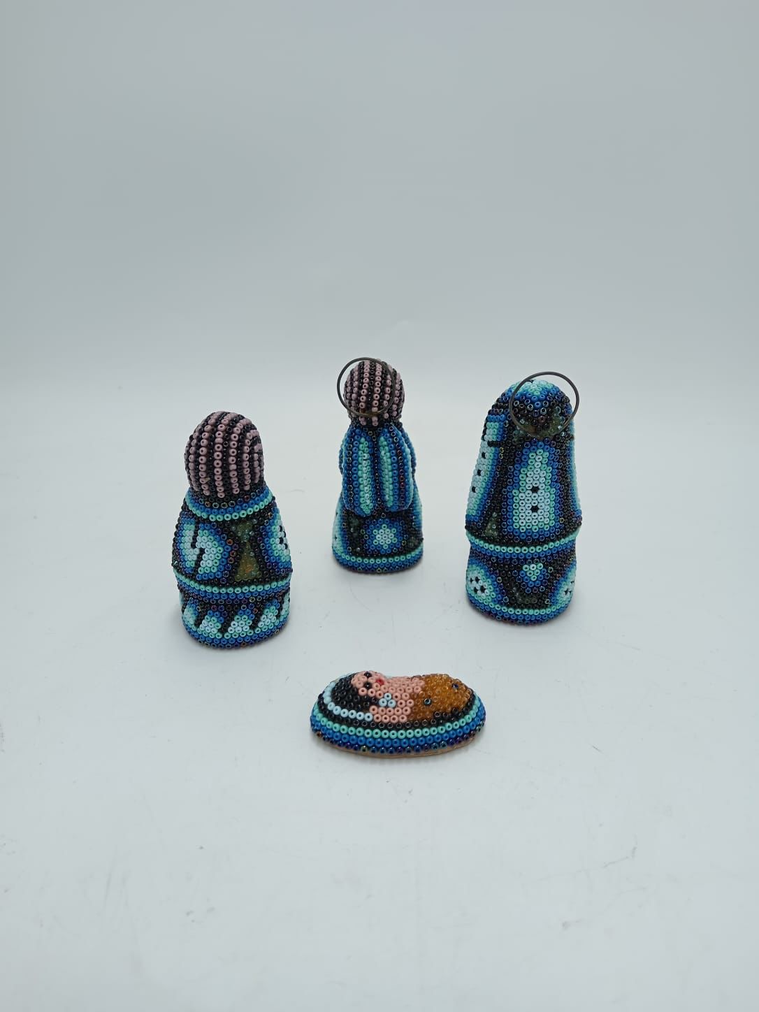 Hand Beaded Huichol Mexican Folk Art Nativity Set By Mayola Villa PP7788