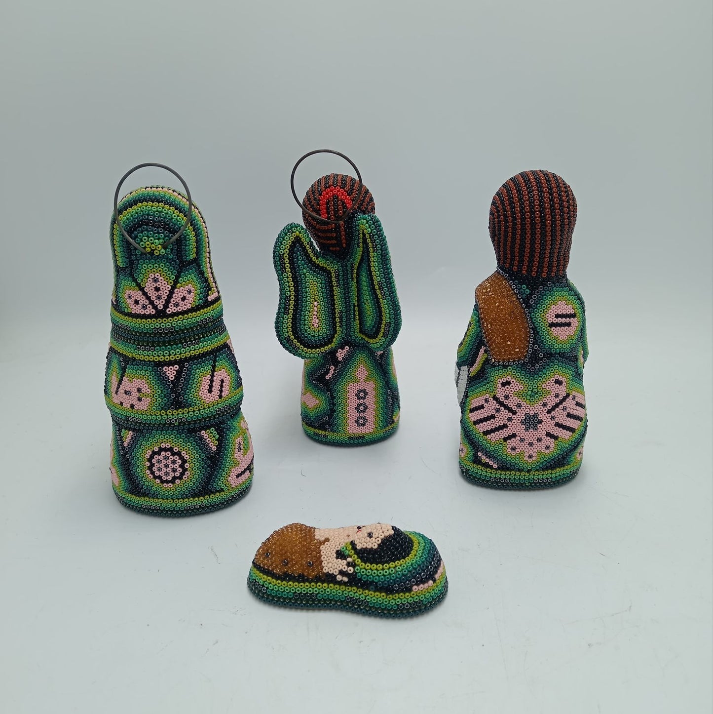 Hand Beaded Huichol Mexican Folk Art Nativity Set By Mayola Villa PP7796