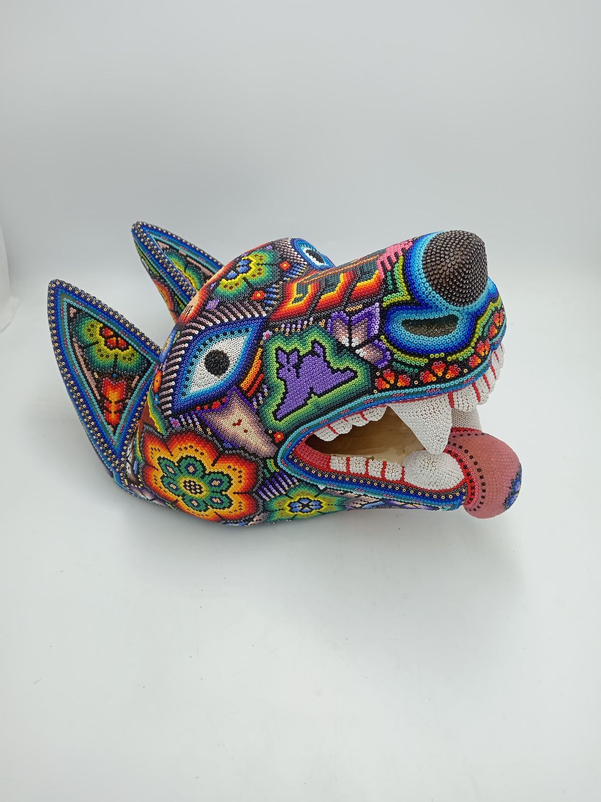 Mexican Huichol Hand Beaded Art, Wolf Head By Isandro Villa Lopez PP7854