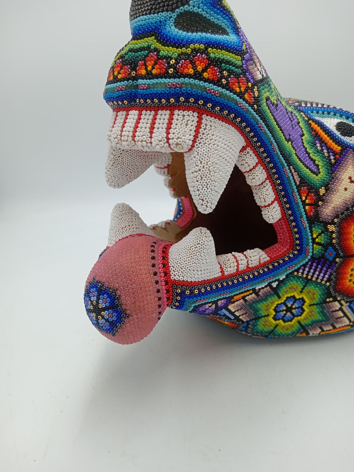 Mexican Huichol Hand Beaded Art, Wolf Head By Isandro Villa Lopez PP7854