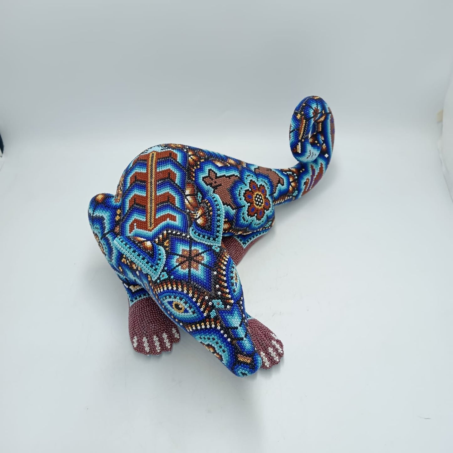 Mexican Huichol Hand Beaded Art, Opossum By Isandro Villa Lopez PP7960
