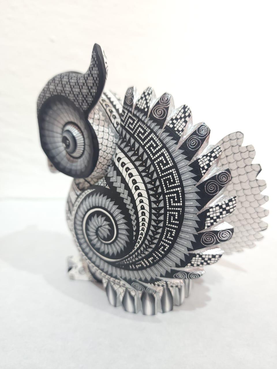 Mexican Folk Art Oaxacan Wood Carving Owl By Ivan Fuentes PP7998