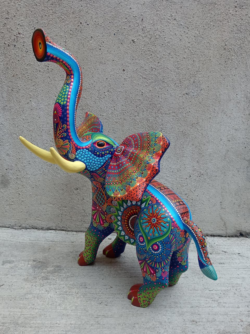 Mexican Folk Art Oaxacan Wood Carving Alebrije Hand Made, Elephant By Luis Sosa PP8031