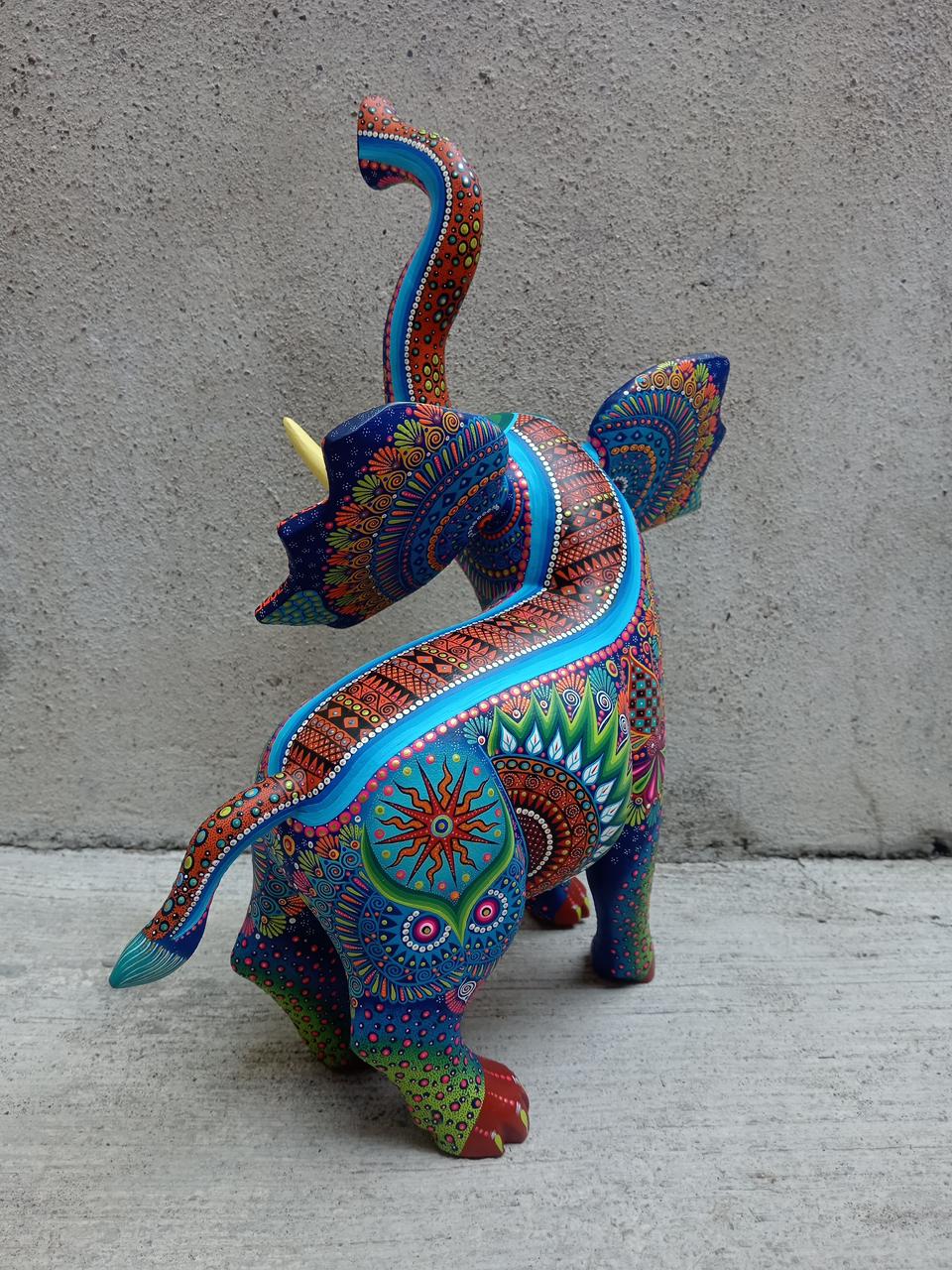 Mexican Folk Art Oaxacan Wood Carving Alebrije Hand Made, Elephant By Luis Sosa PP8031
