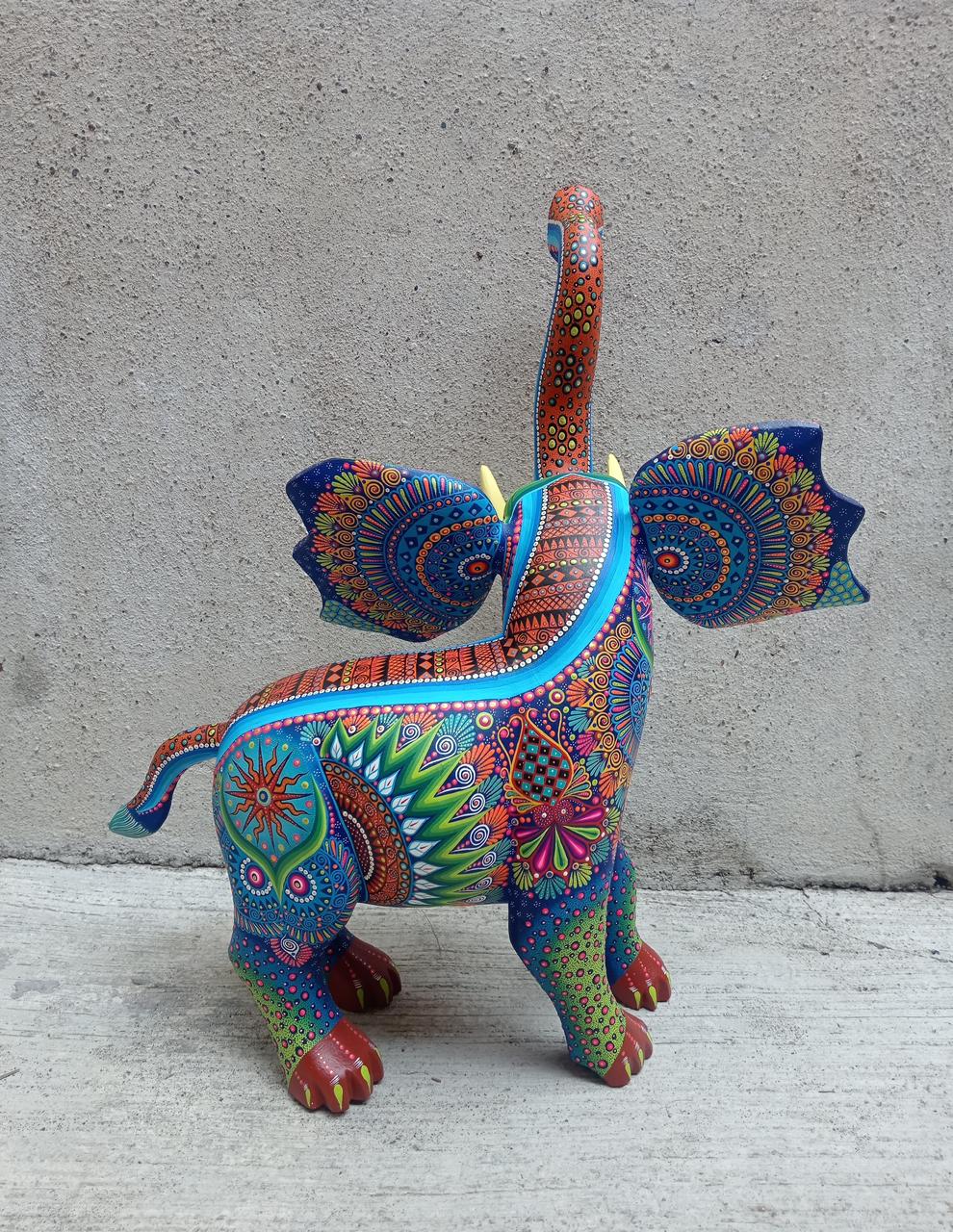 Mexican Folk Art Oaxacan Wood Carving Alebrije Hand Made, Elephant By Luis Sosa PP8031