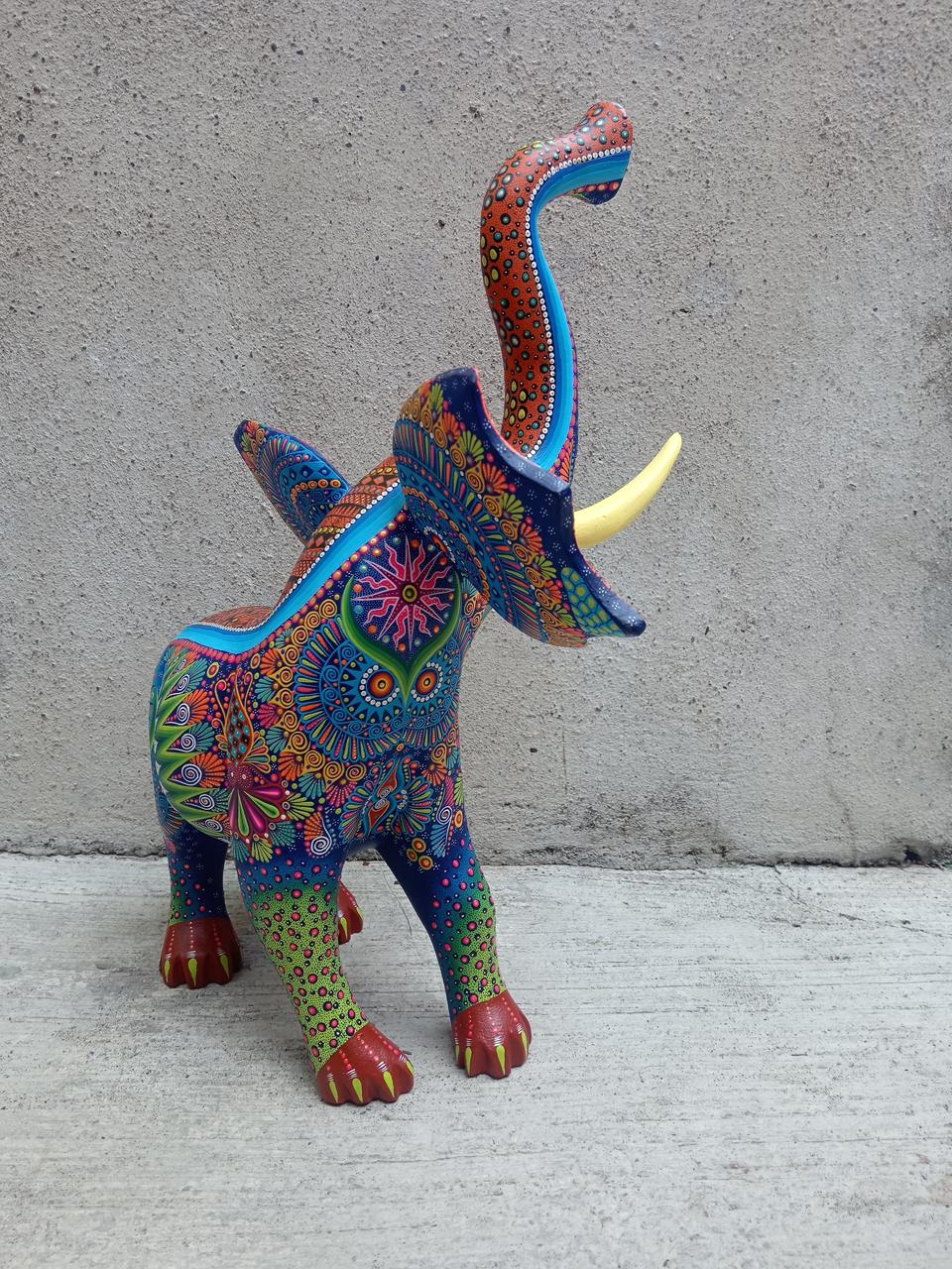 Mexican Folk Art Oaxacan Wood Carving Alebrije Hand Made, Elephant By Luis Sosa PP8031