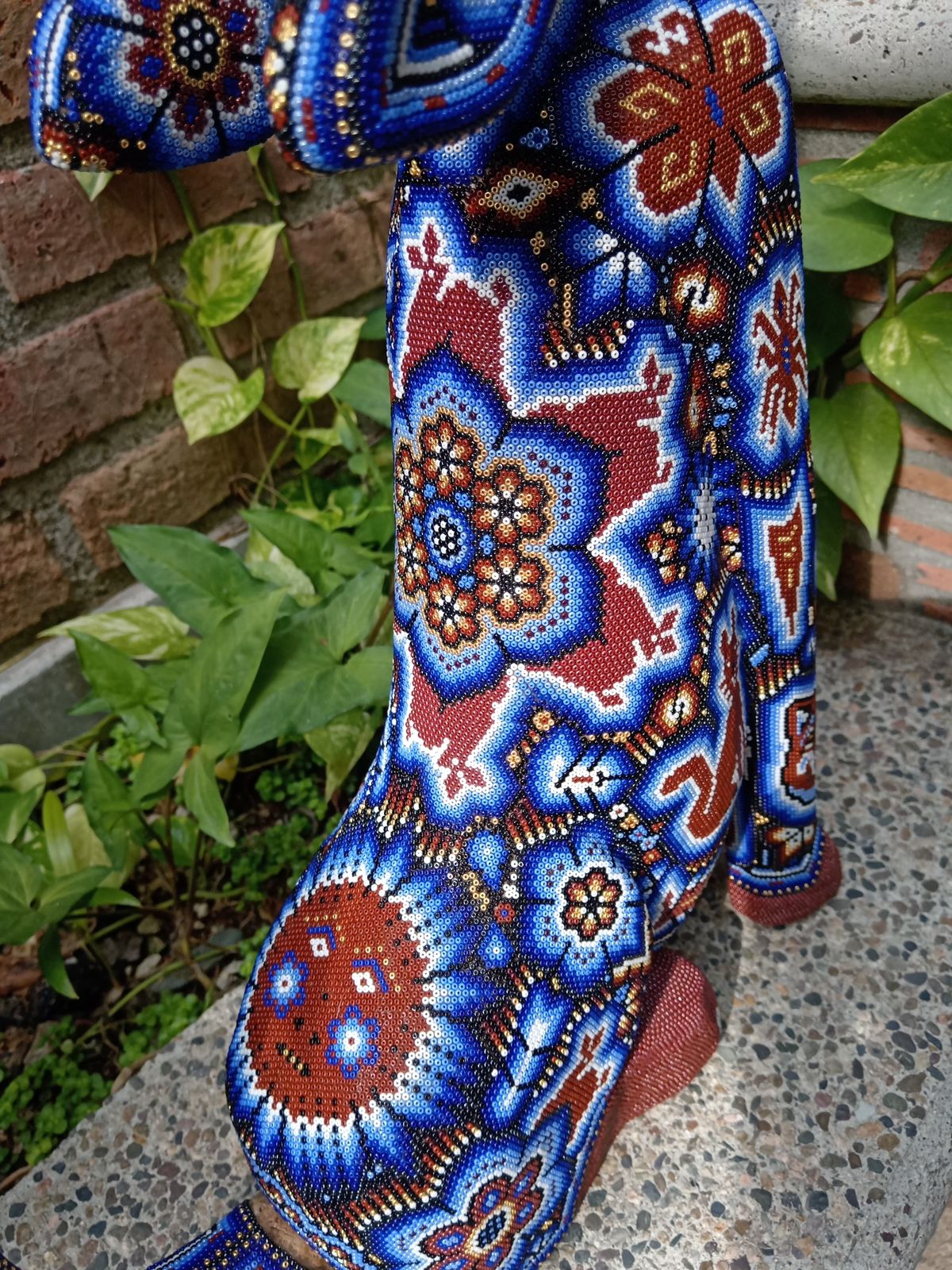 Mexican Huichol Hand Beaded Art, Coyote By Isandro Villa Lopez PP8178