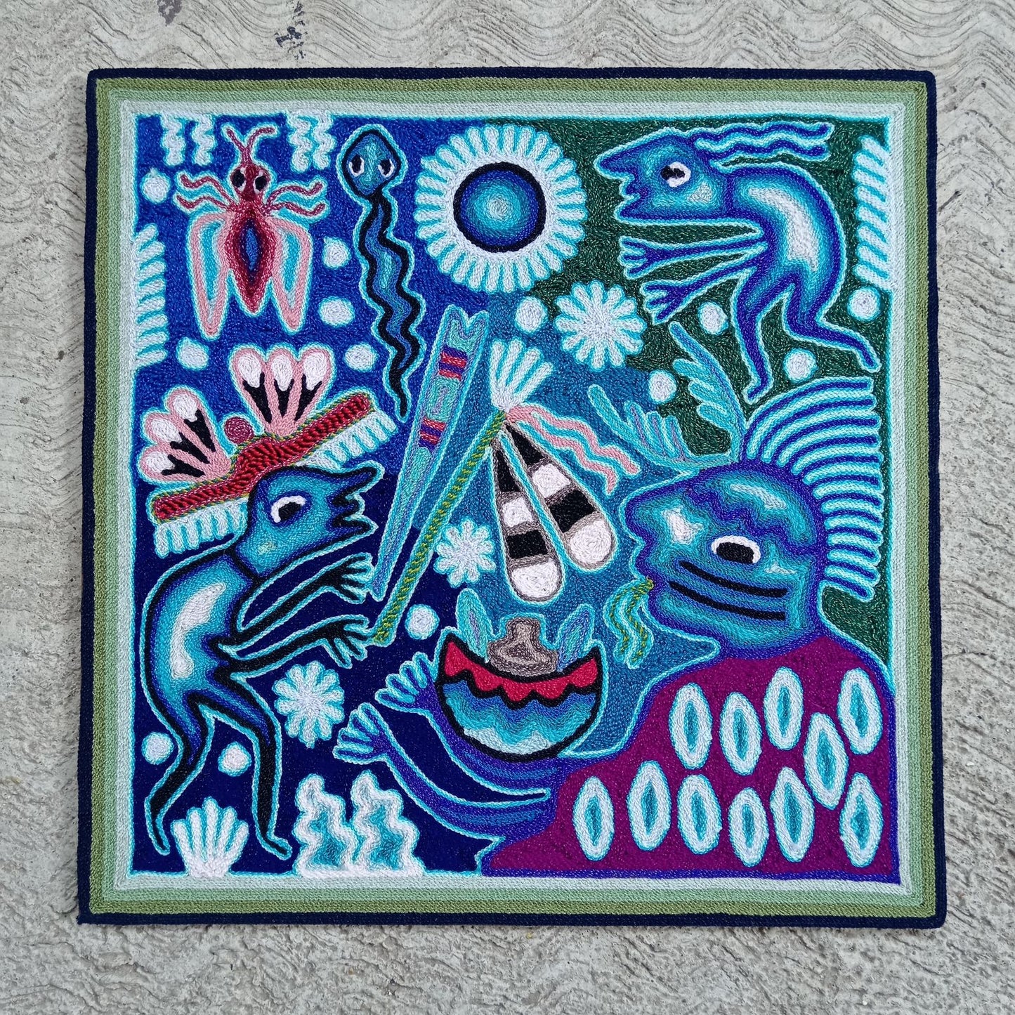 Huichol Mexican Folk Art Yarn Painting By Maximino Renteria PP8233