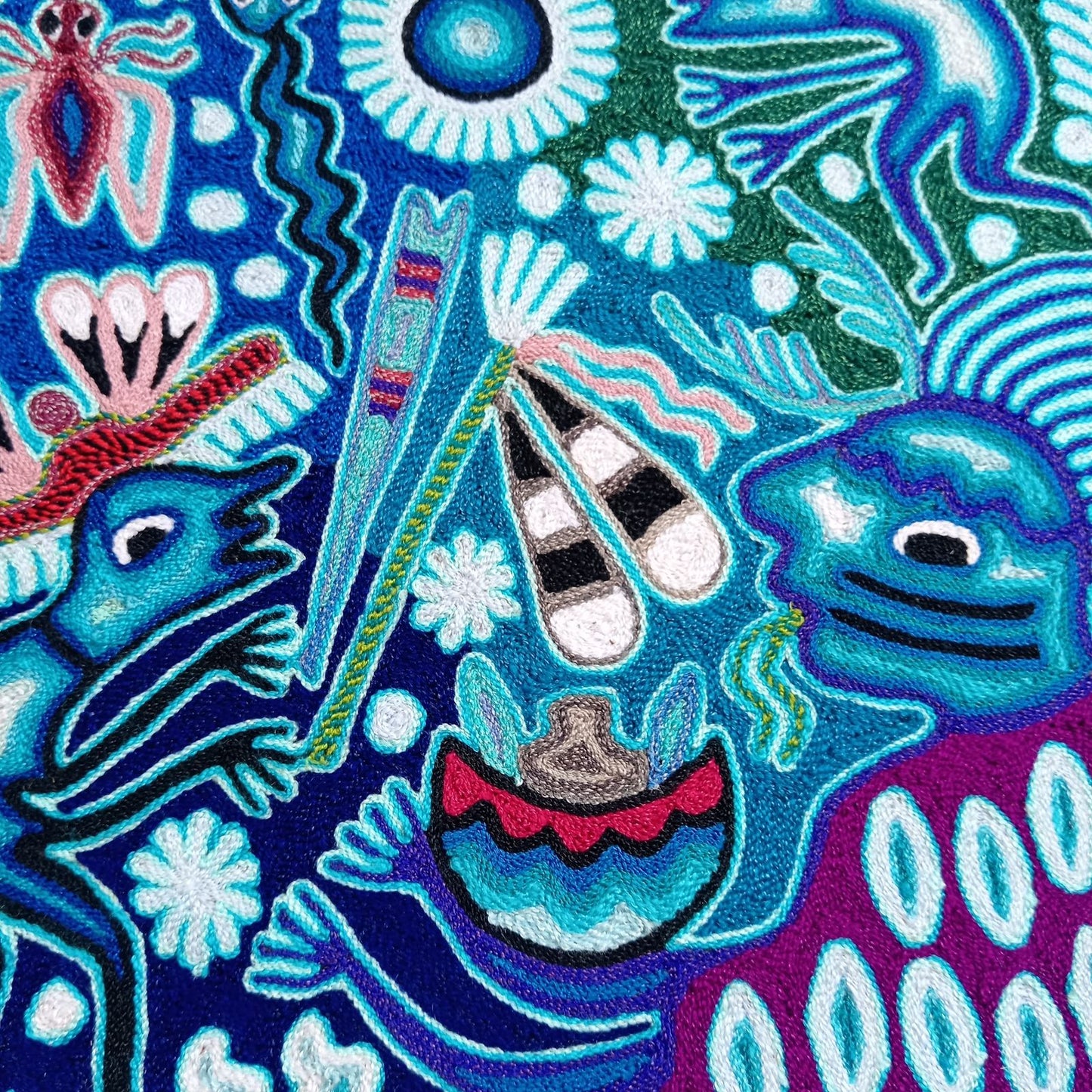Huichol Mexican Folk Art Yarn Painting By Maximino Renteria PP8233