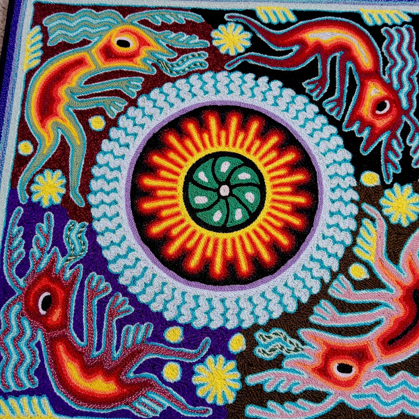 Huichol Mexican Folk Art Yarn Painting By Maximino Renteria PP8243