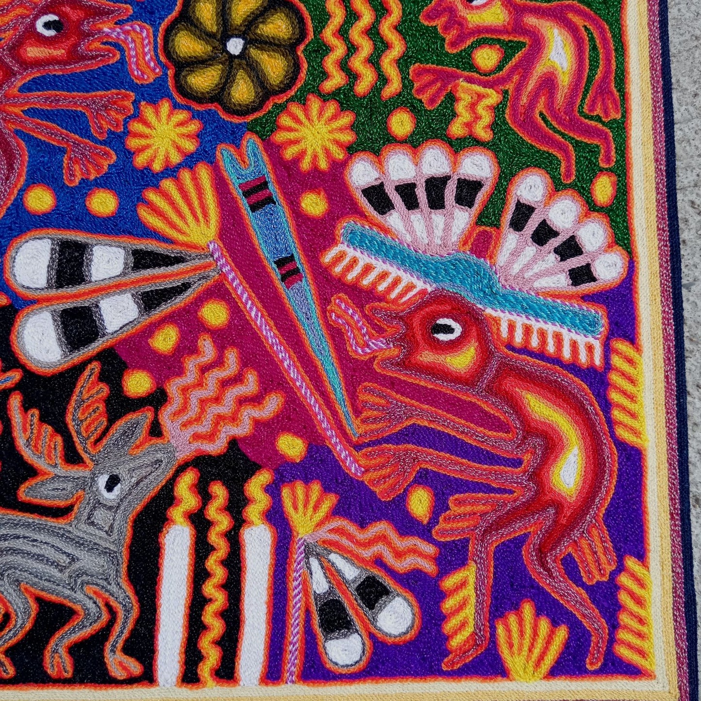 Huichol Mexican Folk Art Yarn Painting By Maximino Renteria PP8250