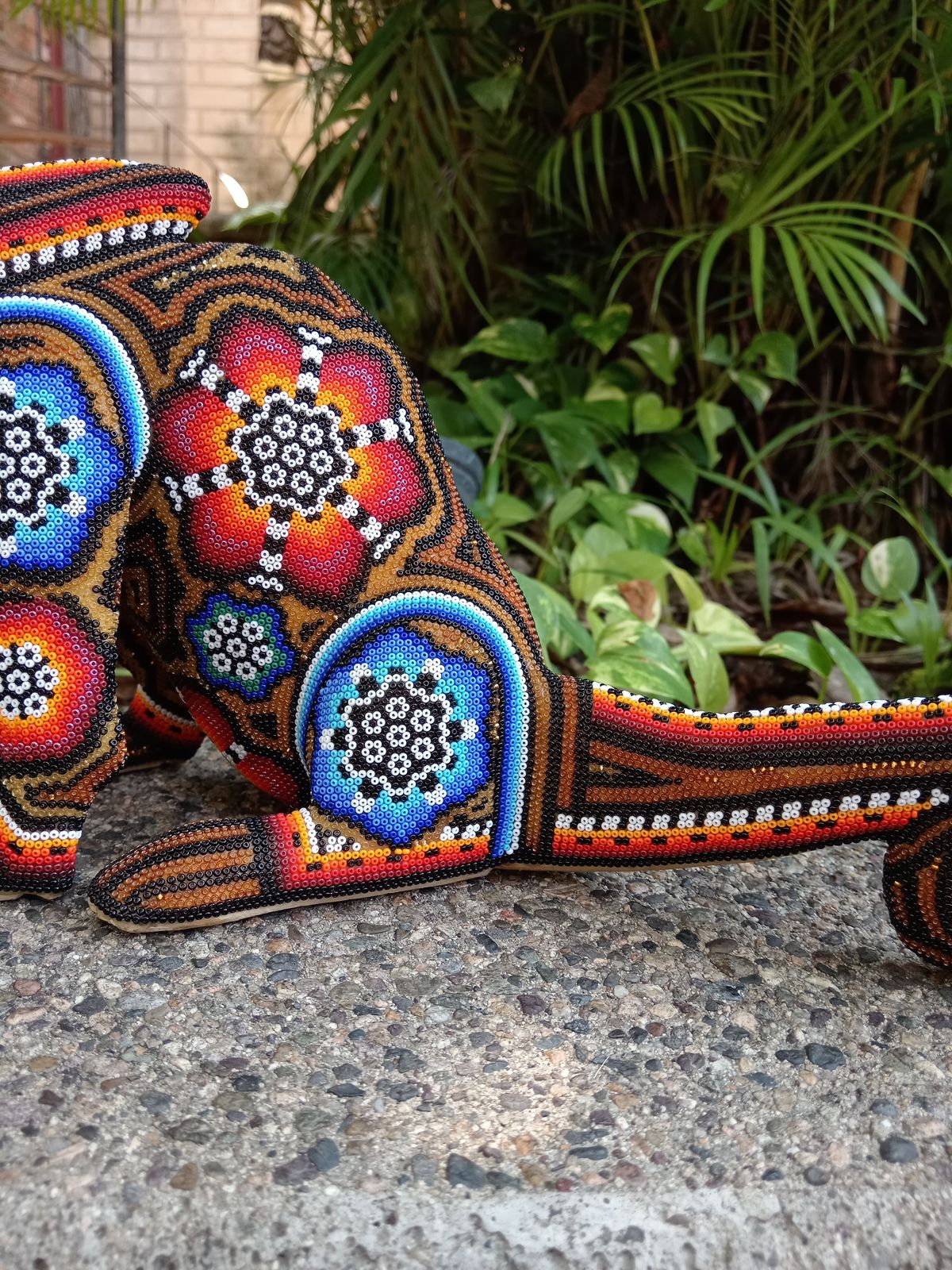 Huichol Hand Beaded Mexican Folk Art, Chamaleon By Santos Bautista PP8285