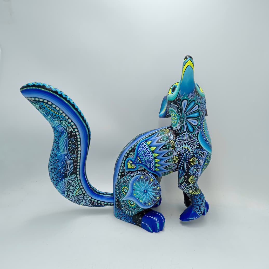 Mexican Folk Art Oaxacan Wood Carving Alebrije Hand Made, Coyote By Luis Sosa PP8318