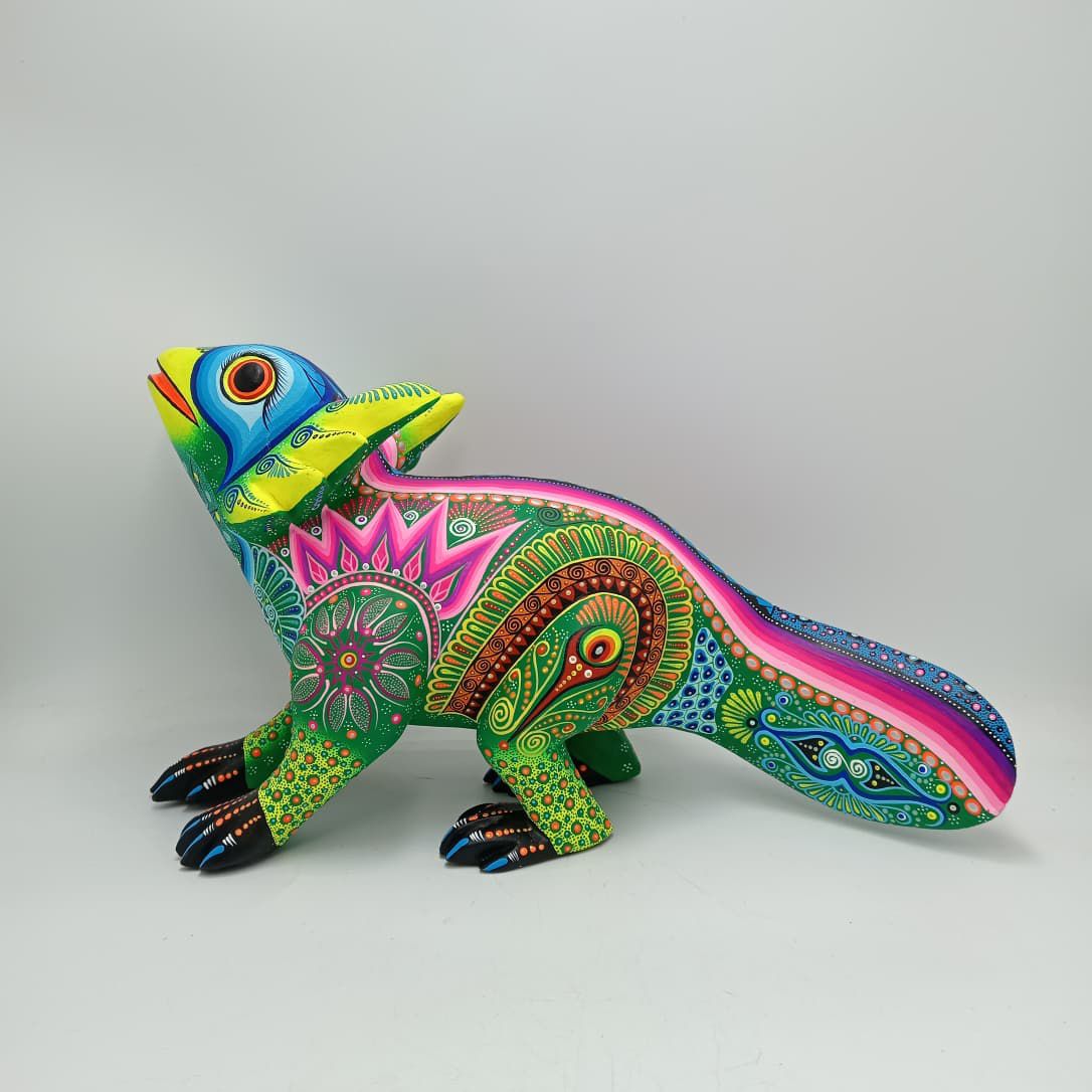 Mexican Folk Art Oaxacan Wood Carving Alebrije Hand Made, Axolotl By Luis Sosa PP8320