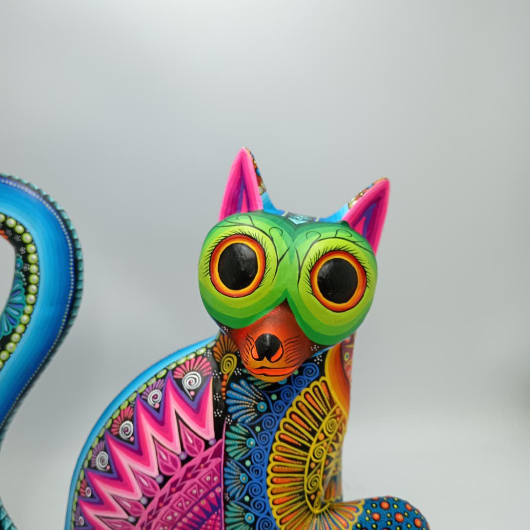 Mexican Folk Art Oaxacan Wood Carving Alebrije Hand Made, Cat By Luis Sosa PP8321