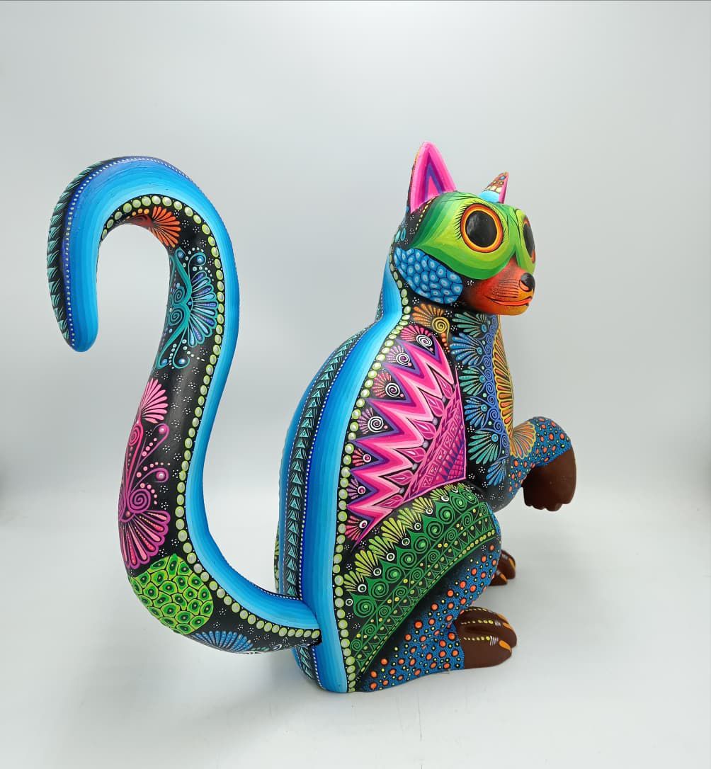 Mexican Folk Art Oaxacan Wood Carving Alebrije Hand Made, Cat By Luis Sosa PP8321