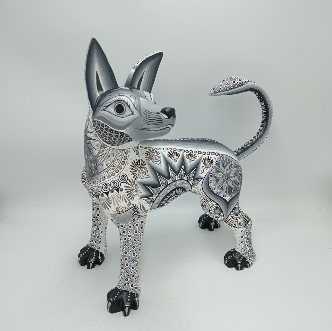 Mexican Folk Art Oaxacan Wood Carving Alebrije Hand Made, Dog By Luis Sosa PP8324