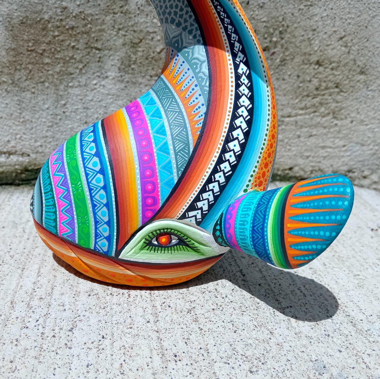 Mexican Oaxacan Wood Carving Whale By Julia Fuentes PP8329