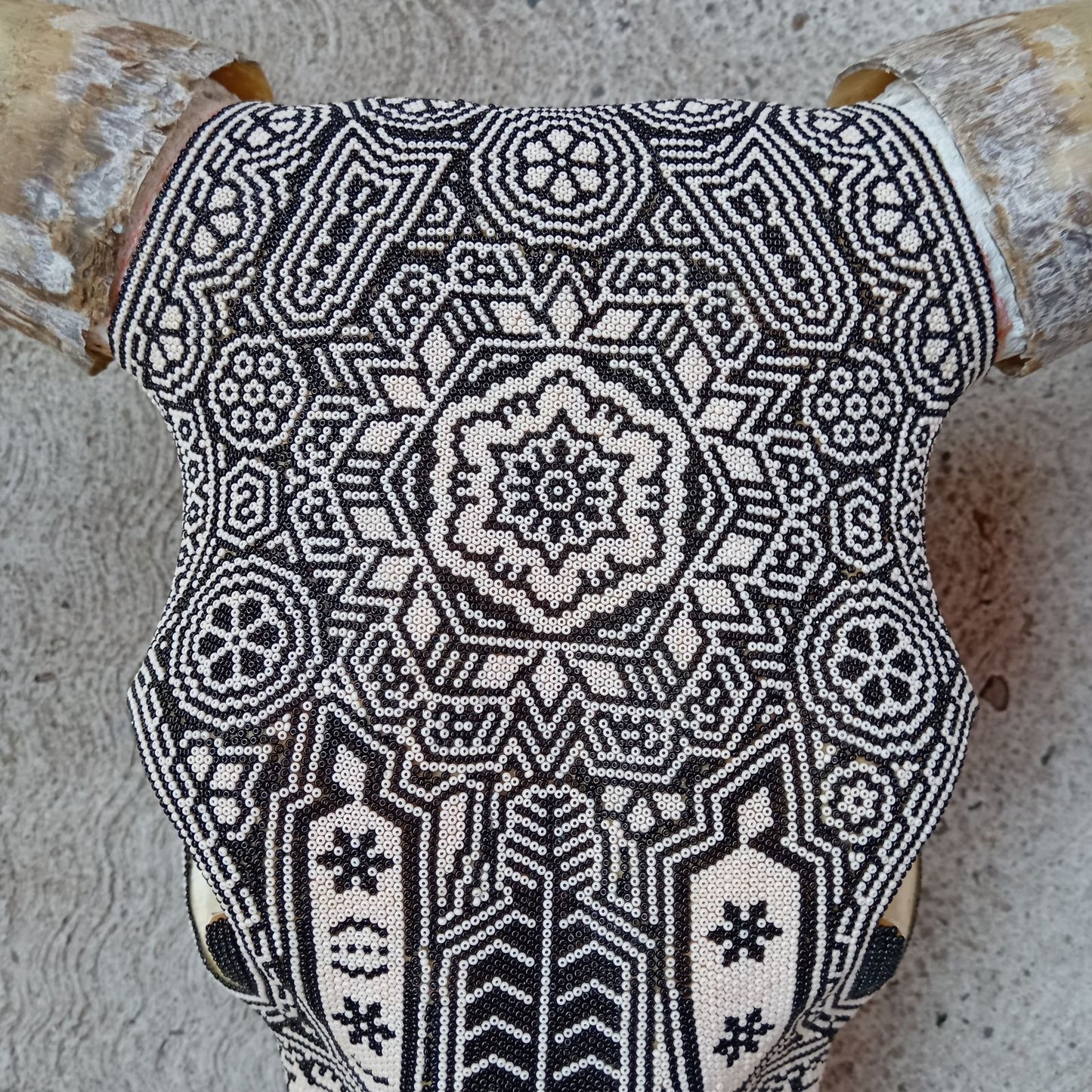 Huichol Bead Art Mexican Folk Art, Bull Skull By Mayola Villa Lopez PP8351