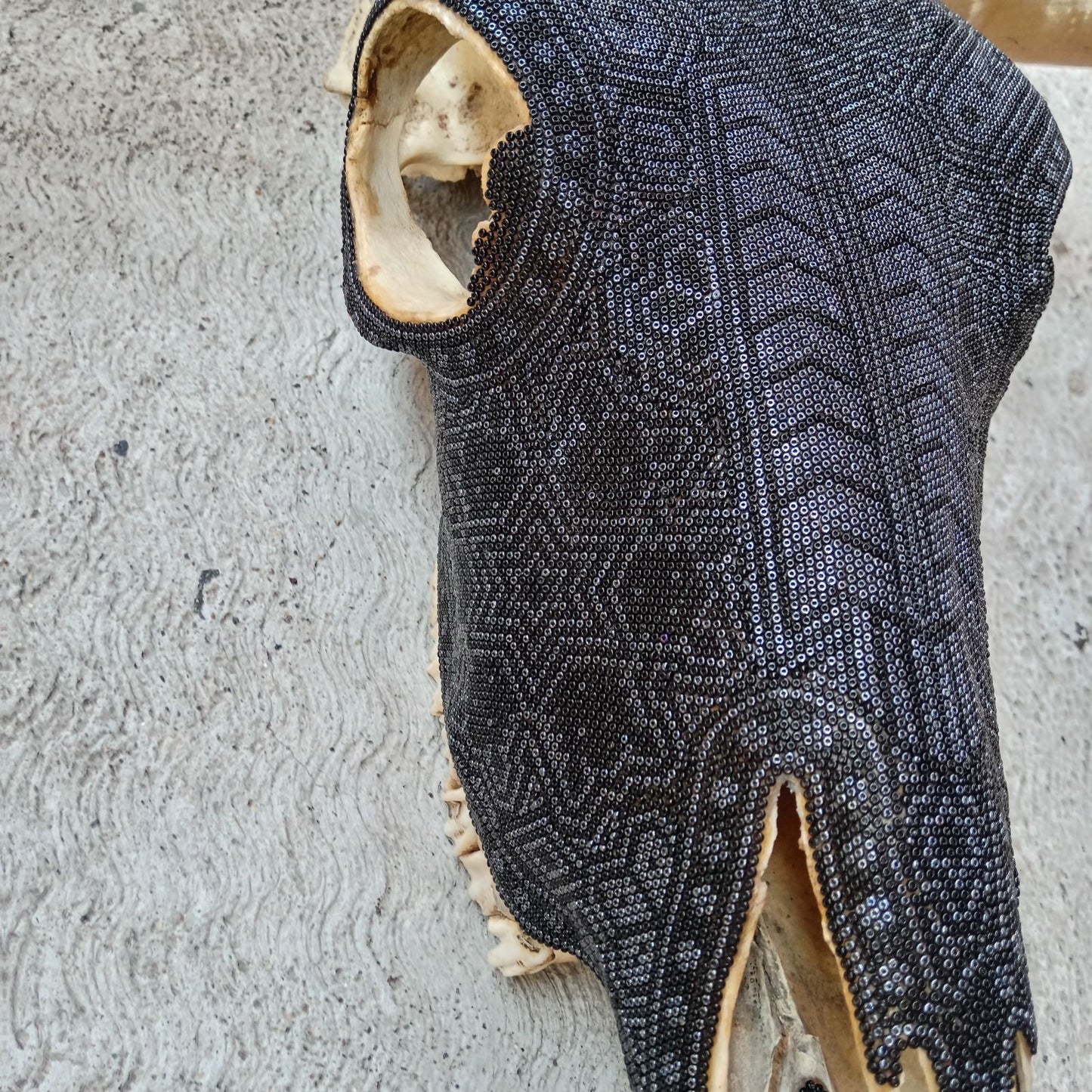 Huichol Bead Art Mexican Folk Art, Bull Skull By Mayola Villa Lopez PP8352