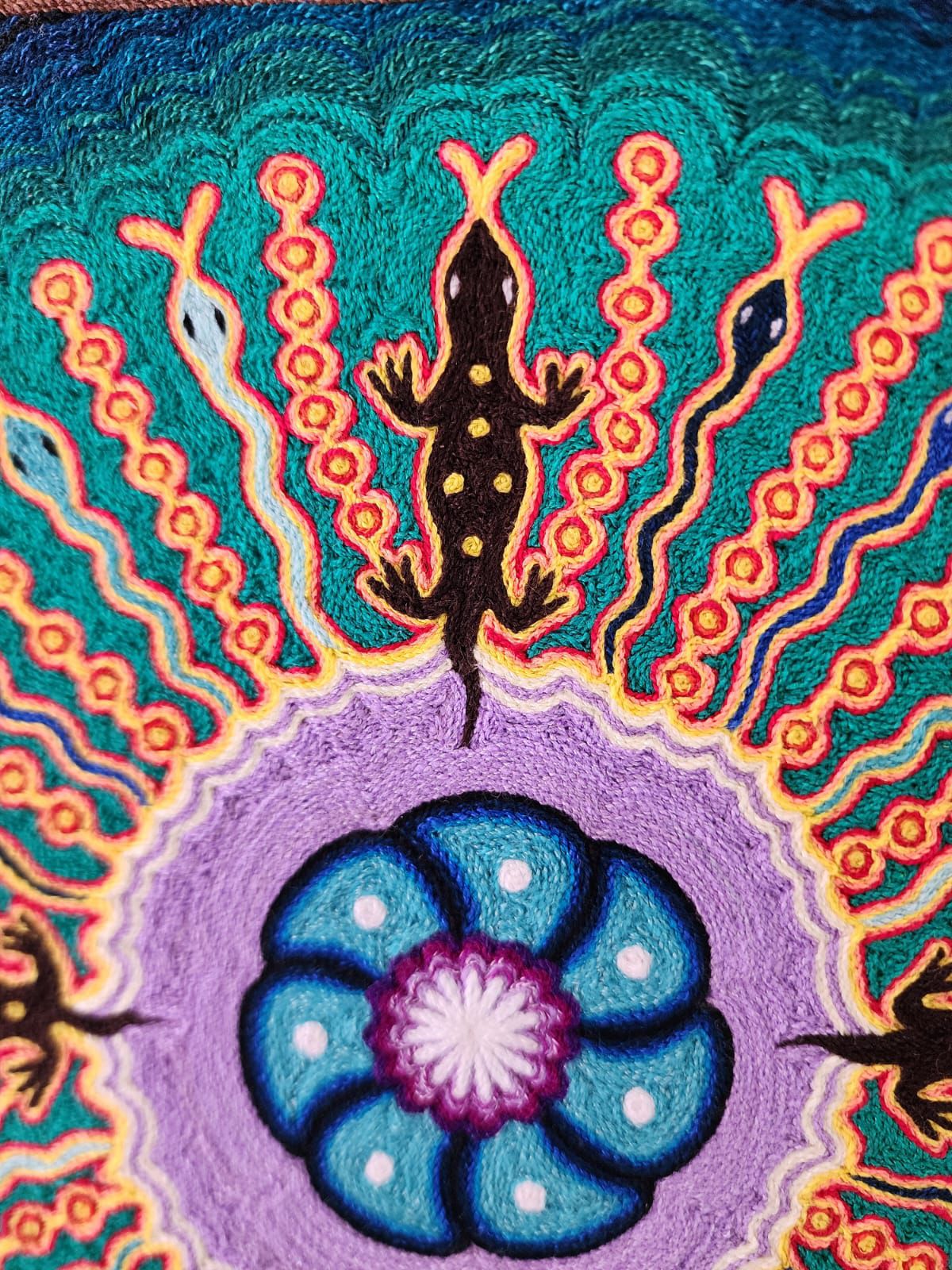 Huichol Indian Yarn Painting by Samuel Hernandez PP8378