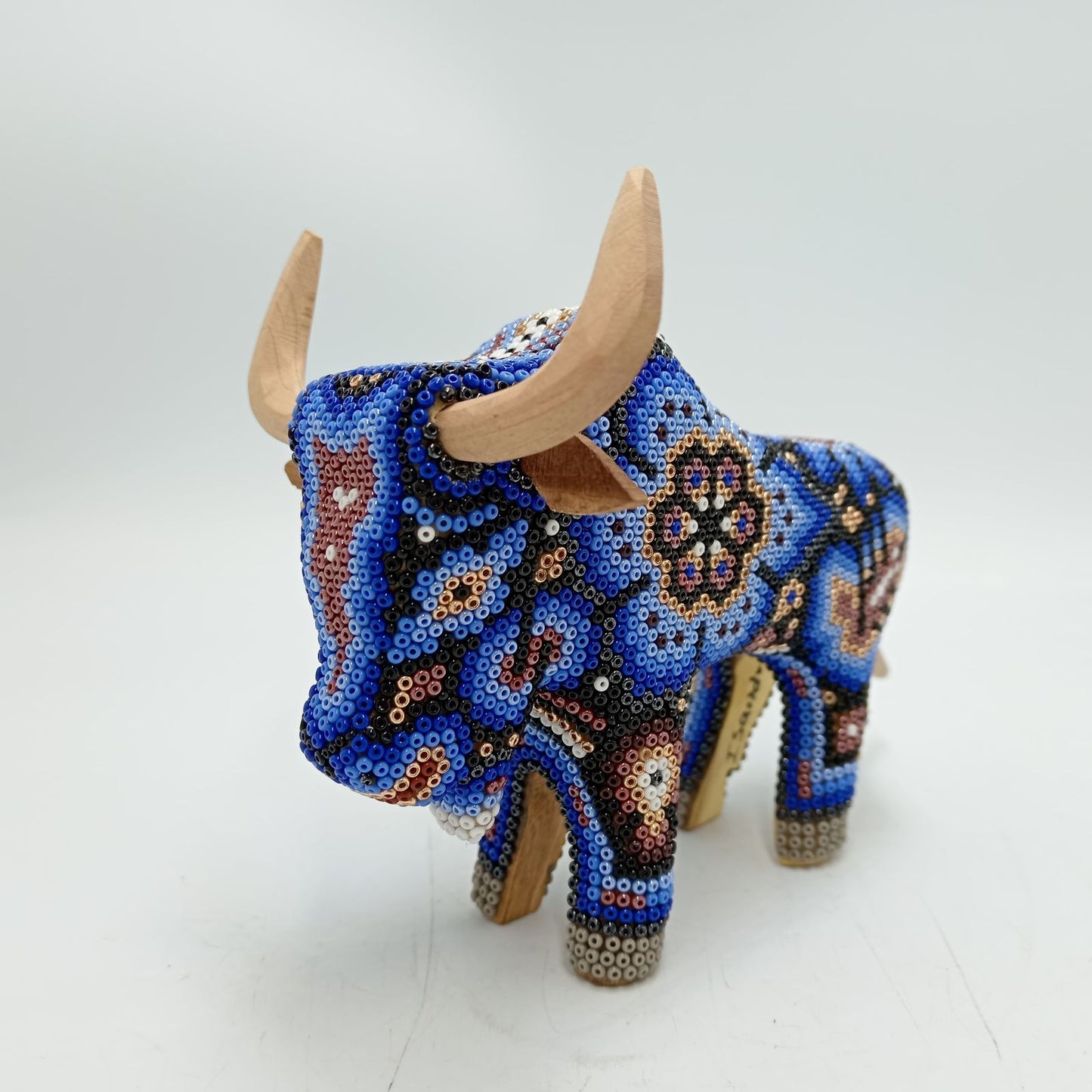 Mexican Huichol Hand Beaded Buffalo By Isandro Villa Lopez PP8447
