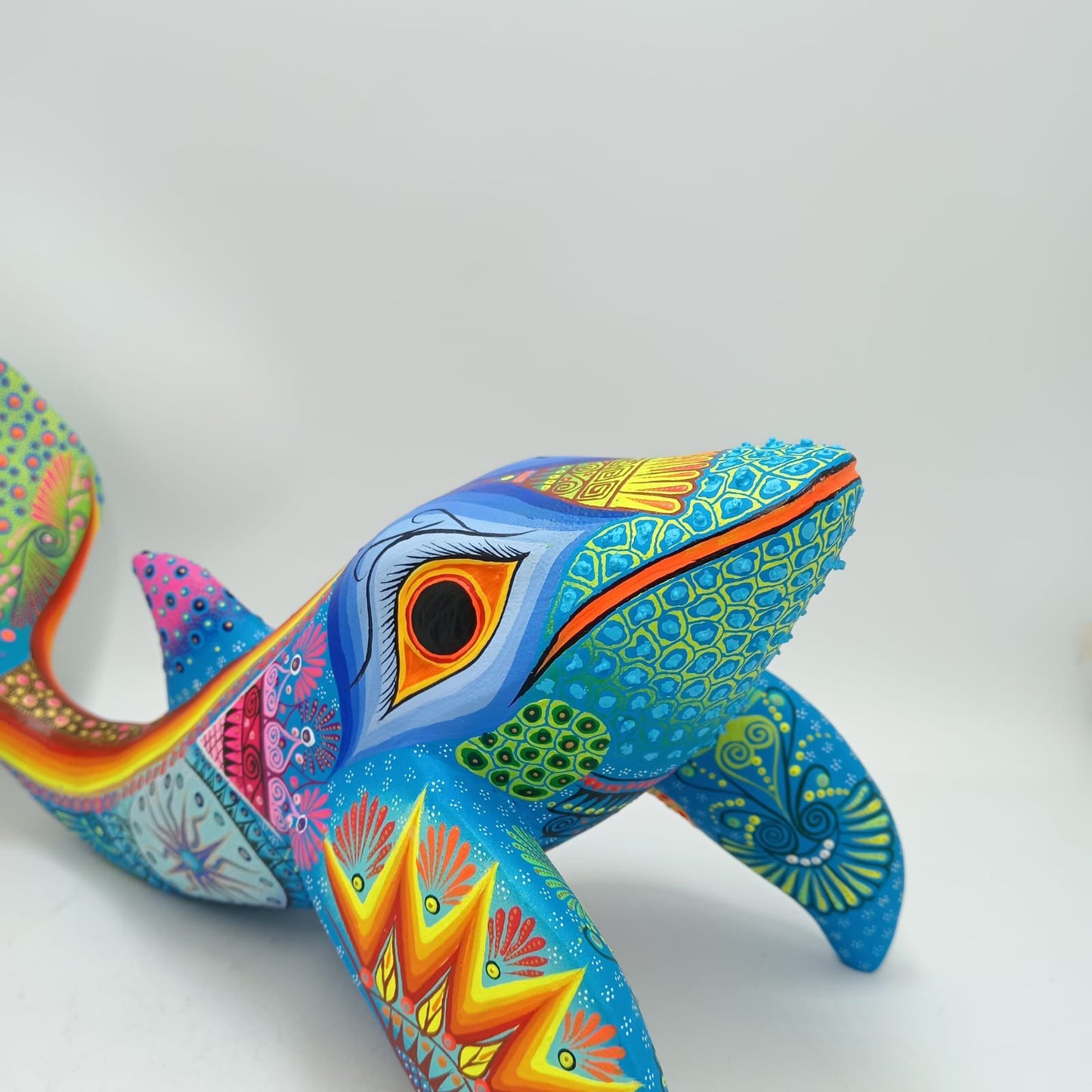 Mexican Folk Art Oaxacan Wood Carving Alebrije Hand Made, Whale By Luis Sosa PP8665