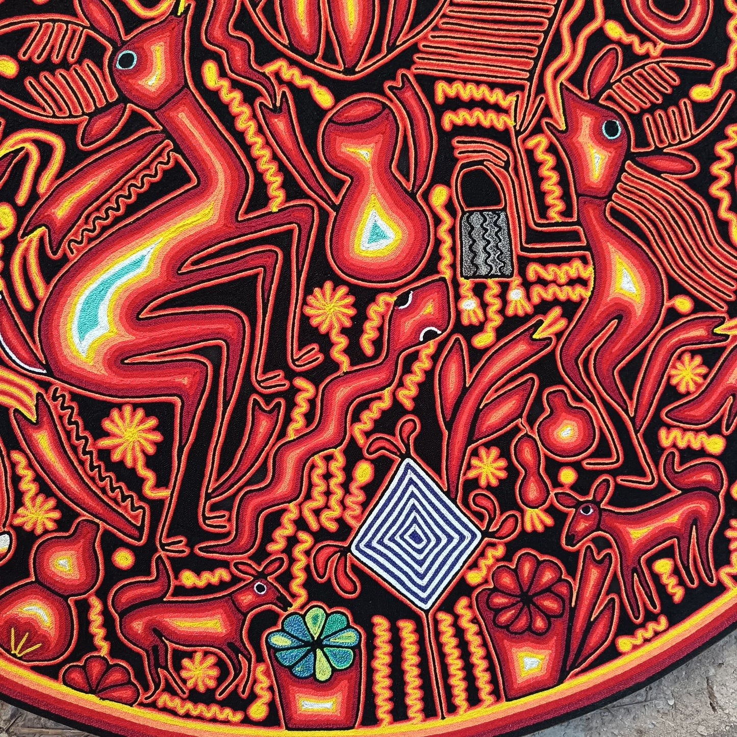 Mexican Folk Art Huichol Yarn Painting by Gilberto Gonzalez PP8904 Oaxaca