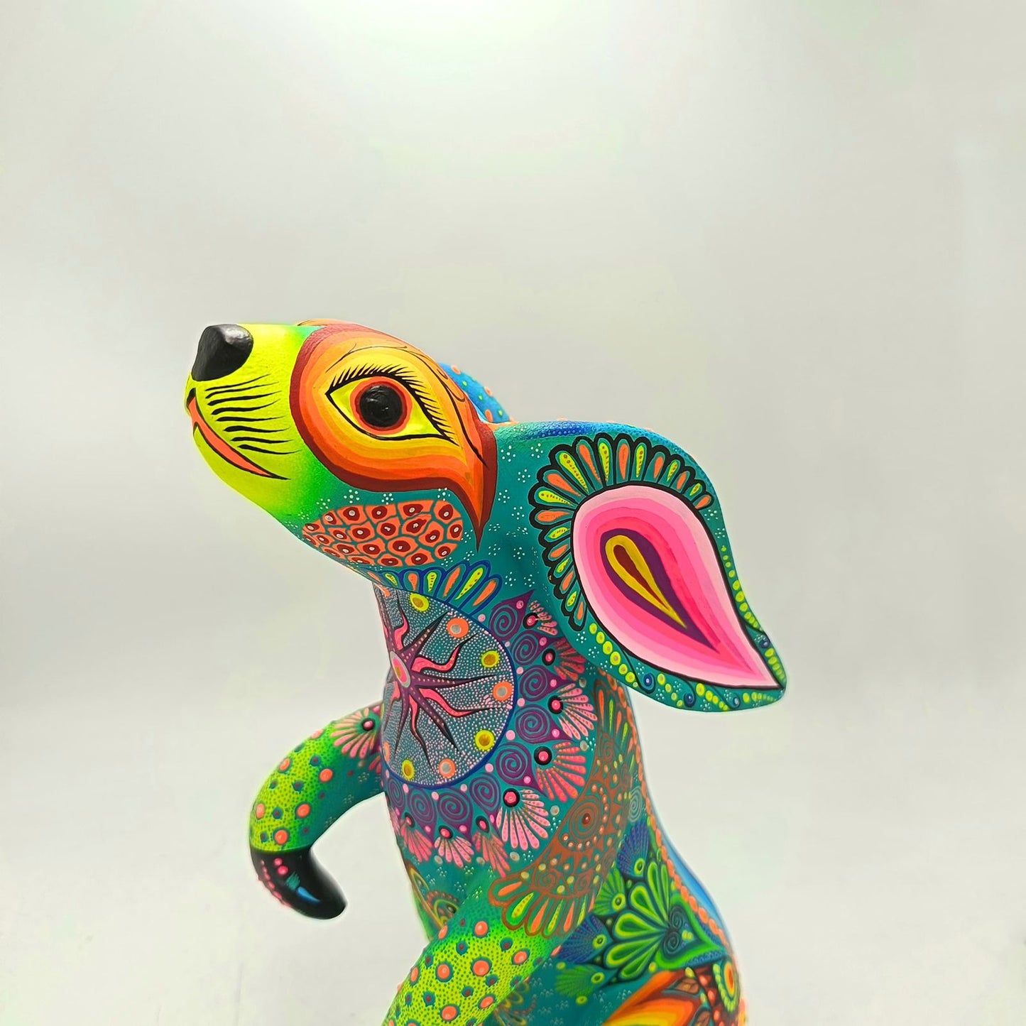 Mexican Folk Art Oaxacan Wood Carving Hand Made, Rabbit By Luis Sosa PP9036