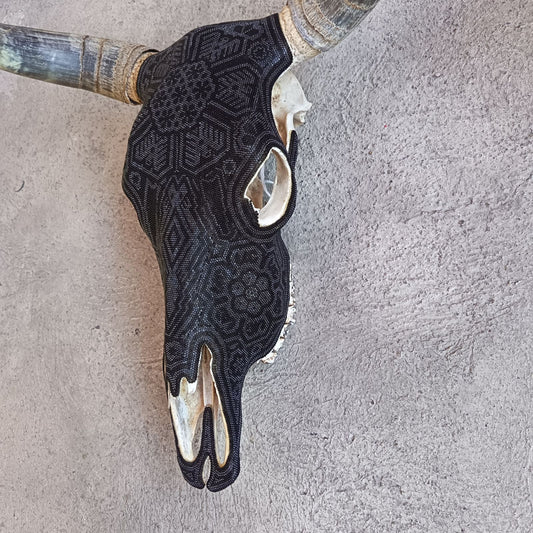 Huichol Bead Art Mexican Folk Art, Bull Skull By Mayola Villa Lopez PP9188
