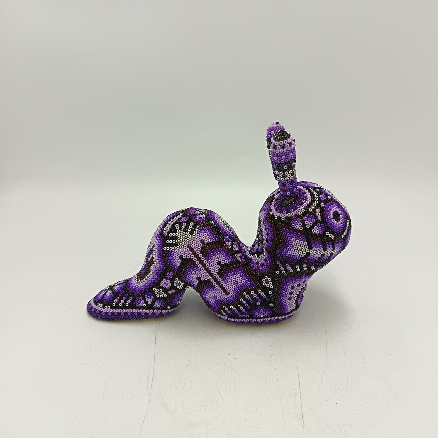 Mexican Huichol Hand Beaded Art, Caterpillar By Isandro Villa Lopez PP9233