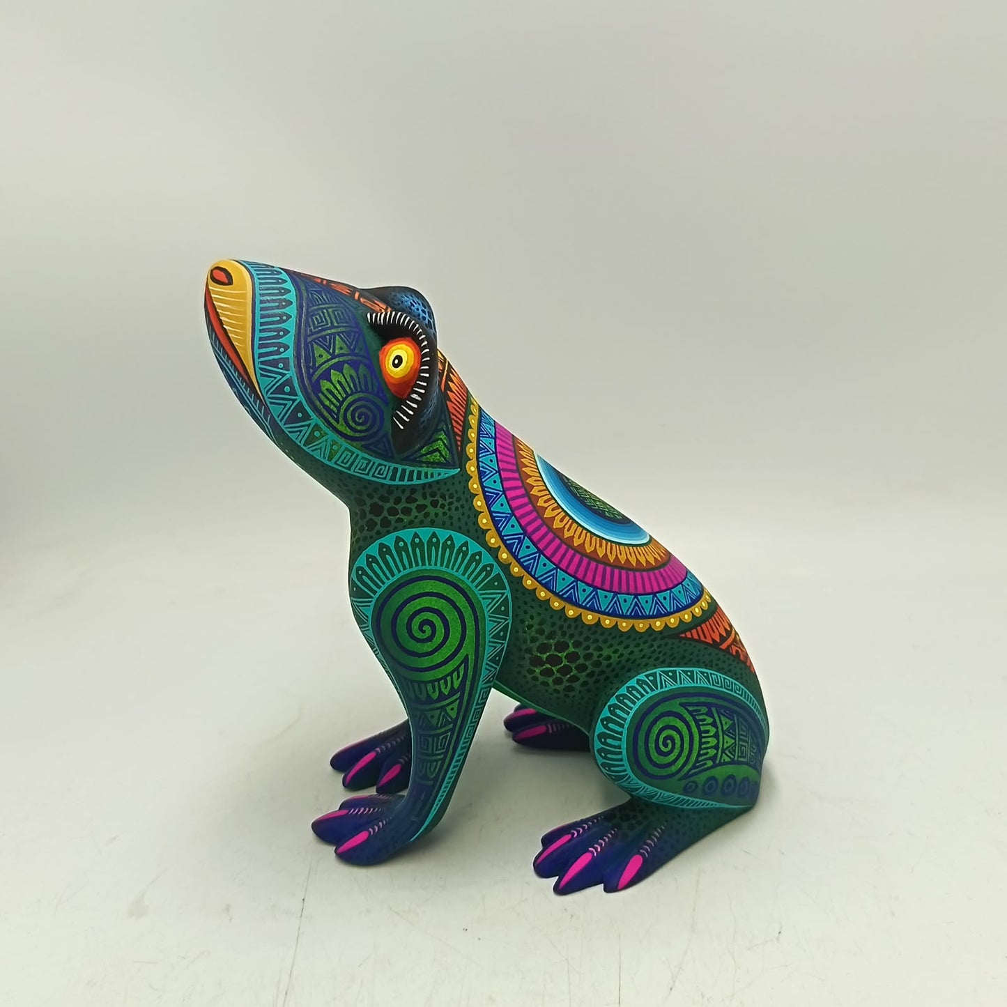 Mexican Oaxacan Wood Carving Frog By Julia Fuentes PP9413