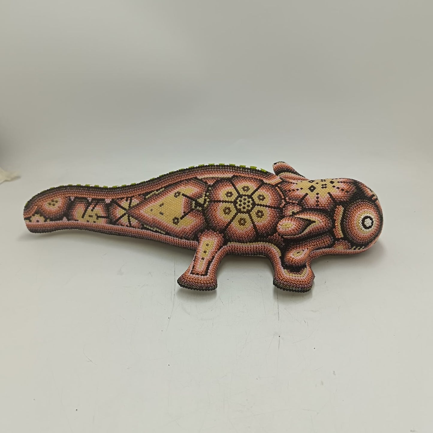 Mexican Huichol Hand Beaded Axolot By Mayola Villa Lopez PP9434
