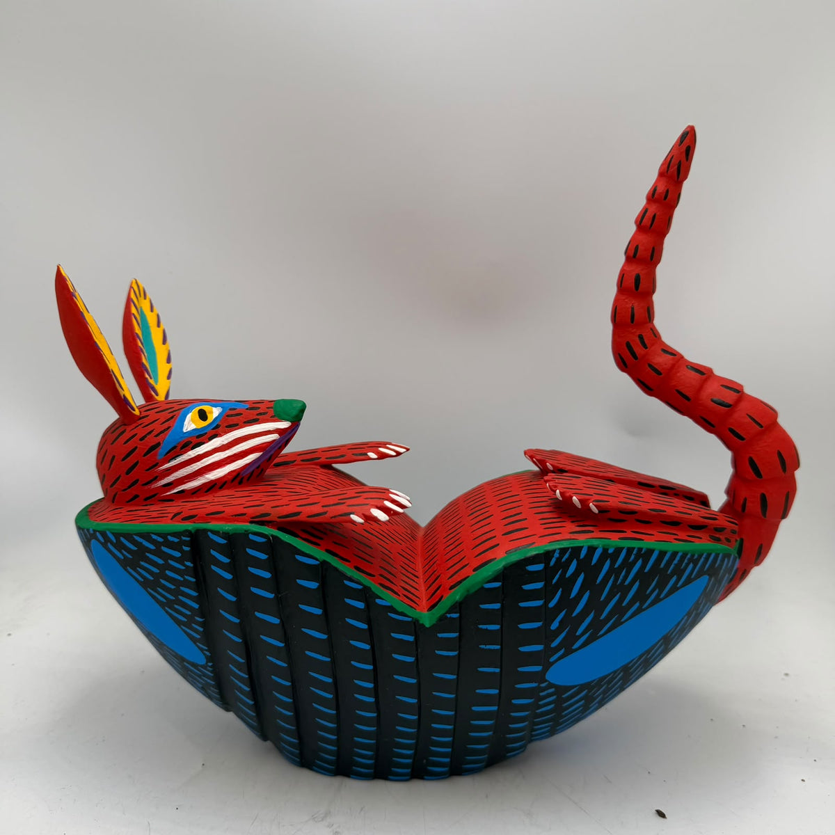 Oaxacan Wood Carving Hand Made, Armadillo By Armando Jimenez PP9620