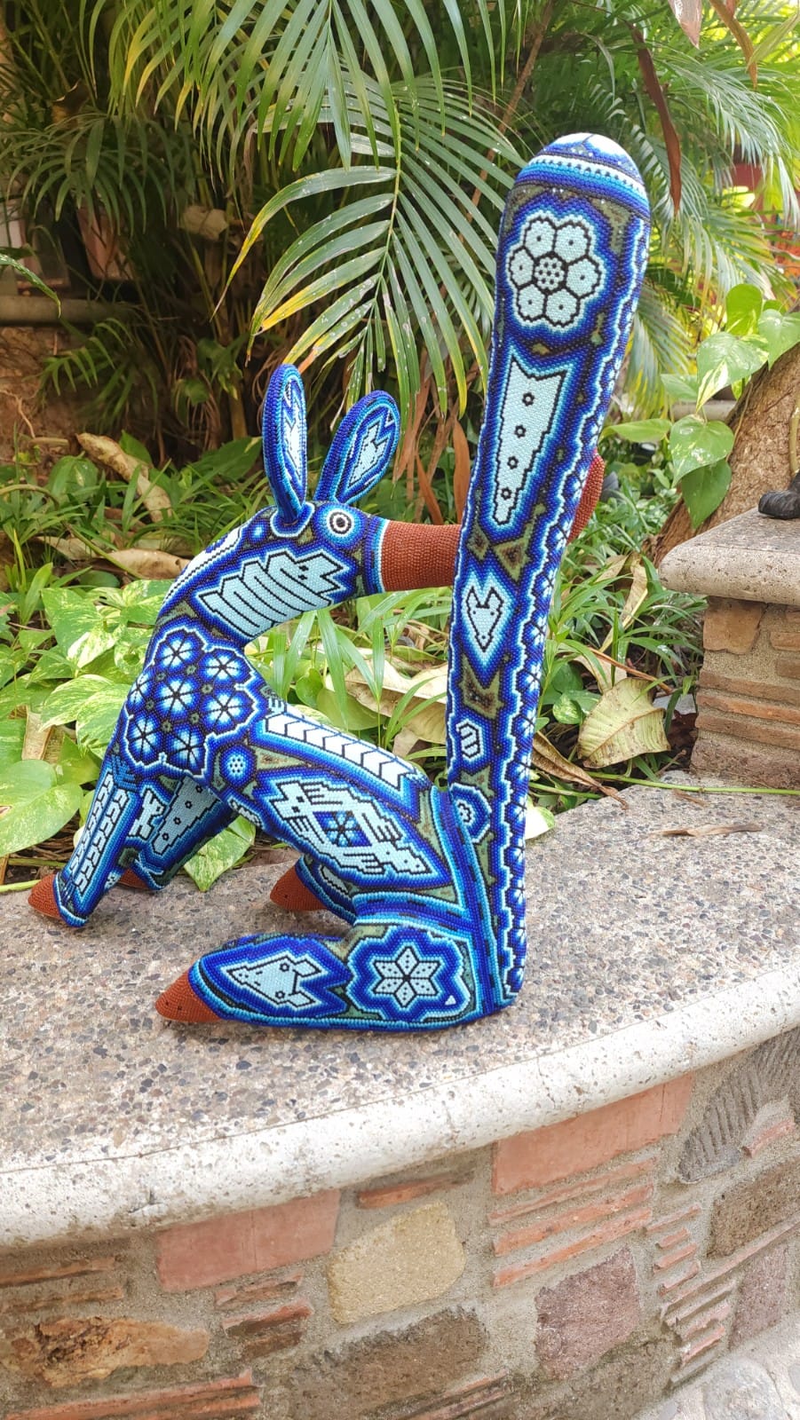 Huichol Hand Beaded Mexican Folk Art Ant Eater By Mayola Villa Lopez HMV09