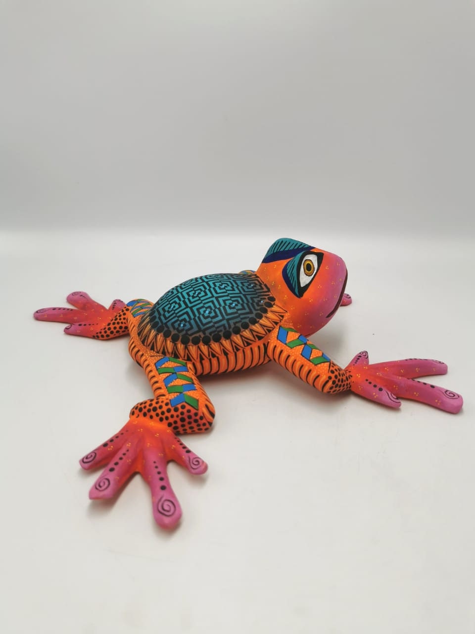 Oaxacan Wood Carving Hand Made Frog By Estudio 2403 PP4109